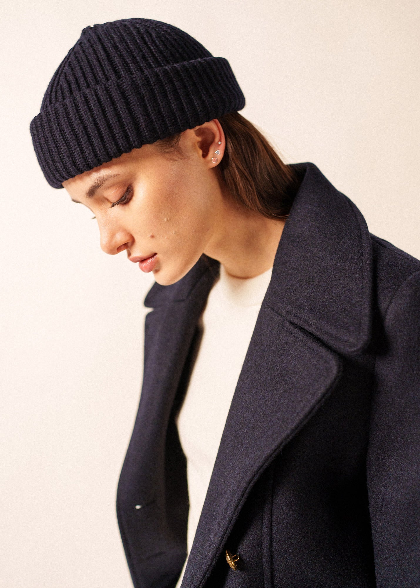 MIKI MAILLE - Short Ribbed Knit Fisherman Beanie (NAVY)
