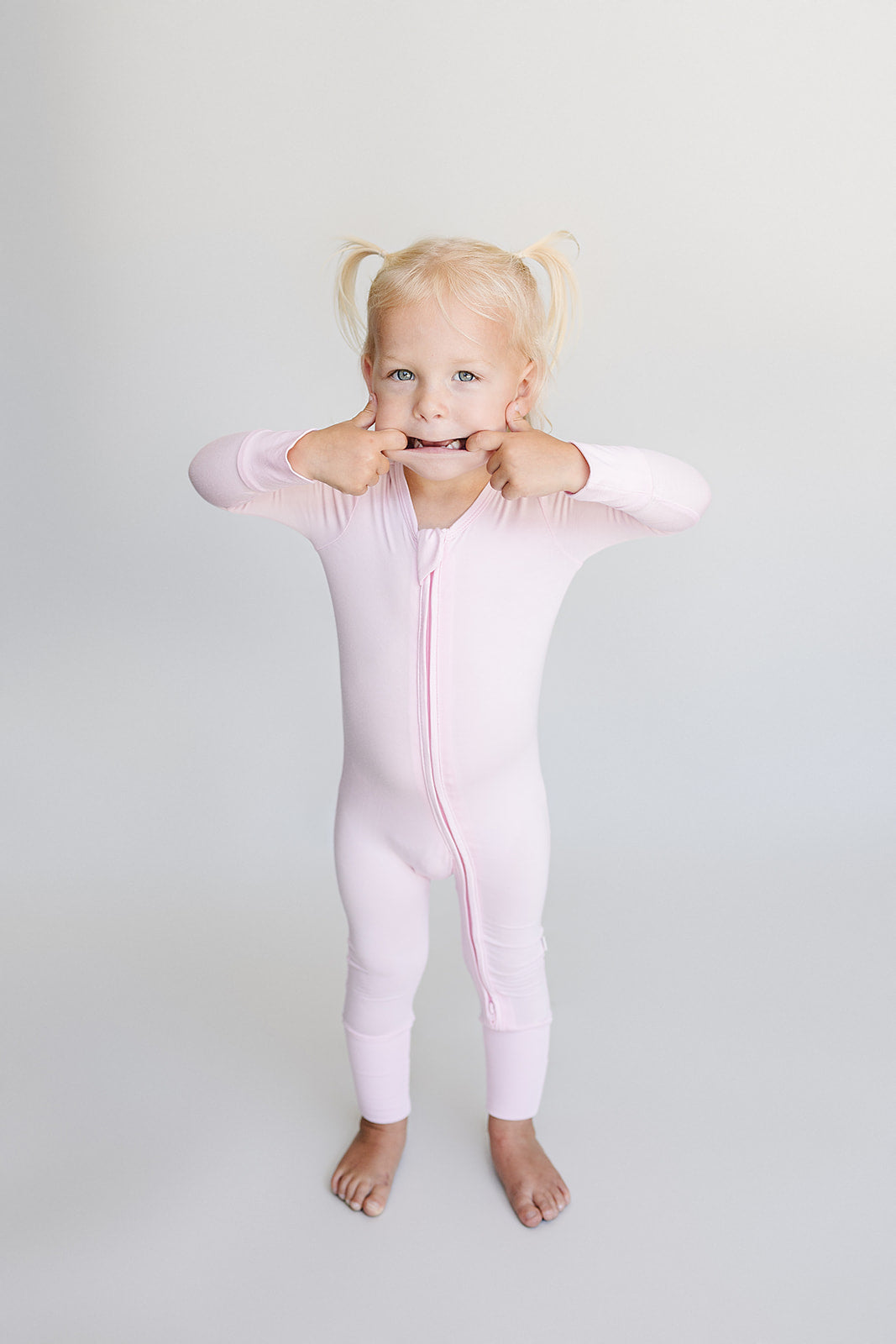 Tiny Tuckets Convertible Zip Footie