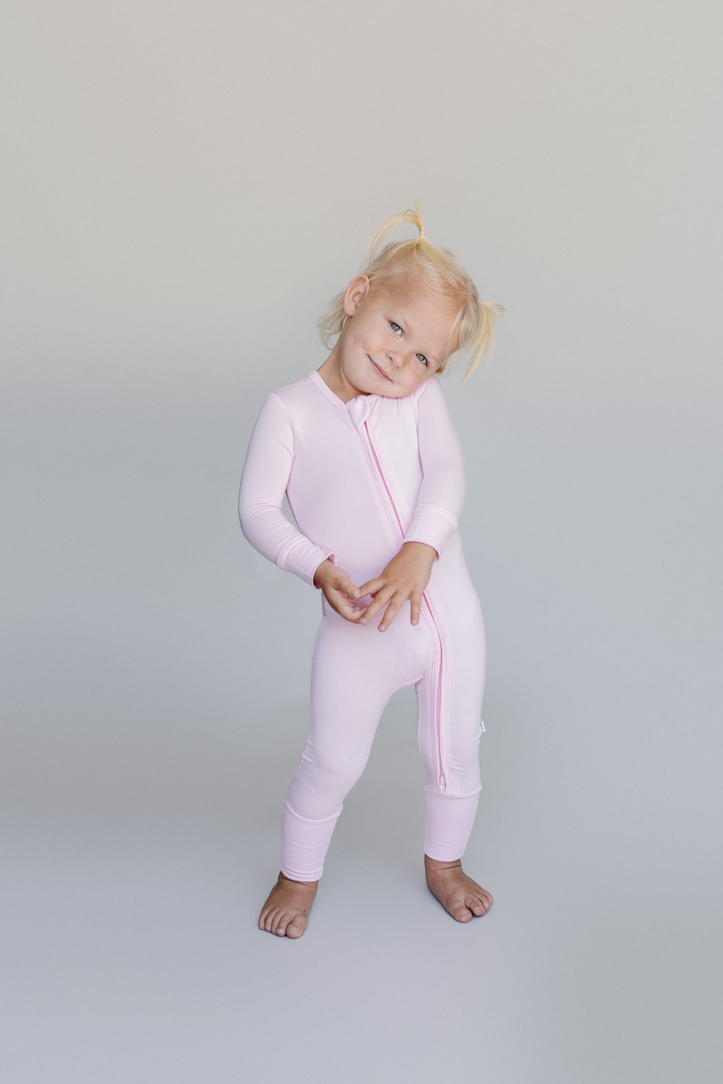 Tiny Tuckets Convertible Zip Footie