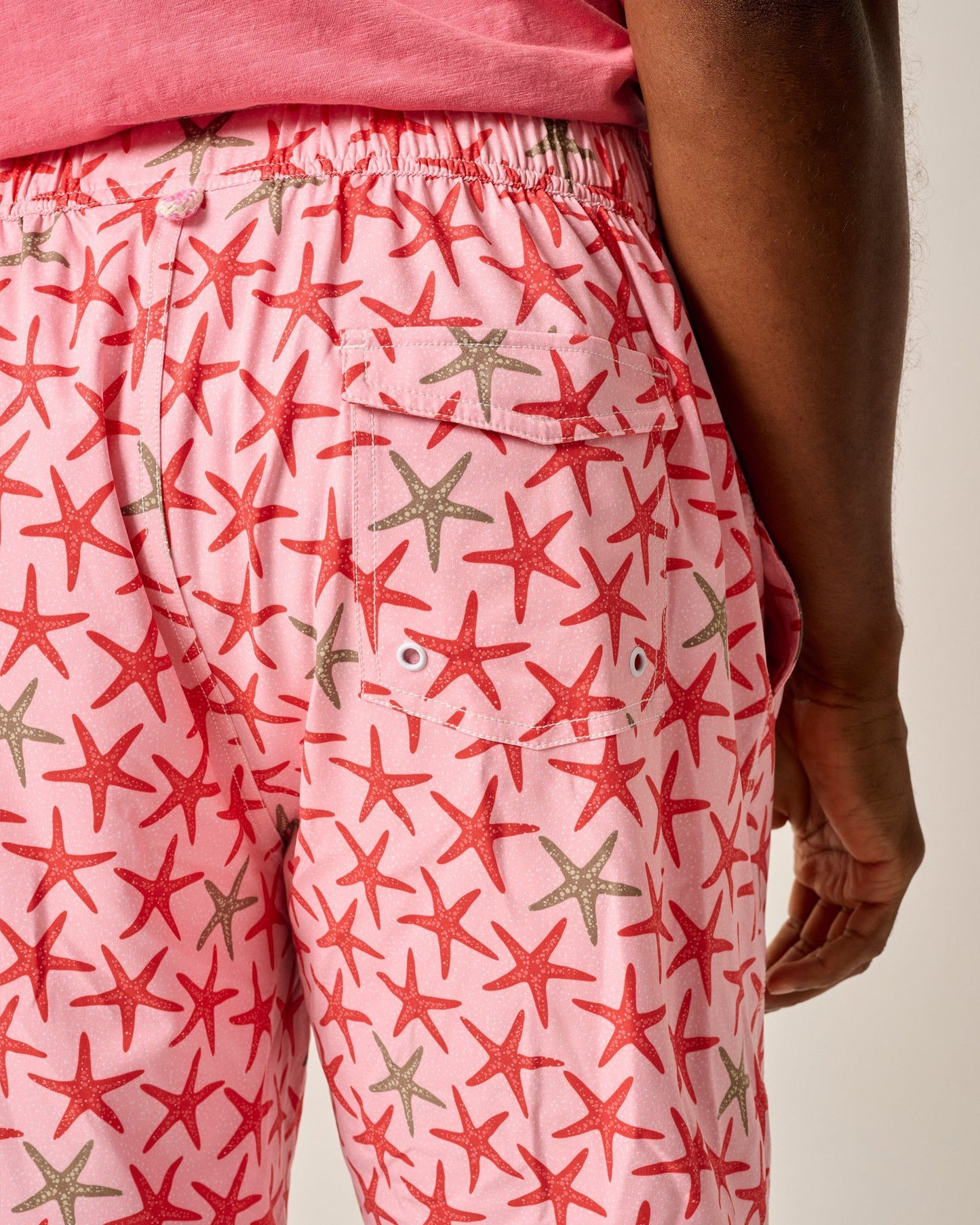 Johnnie-O The Half Elastic 7" Surf Shorts