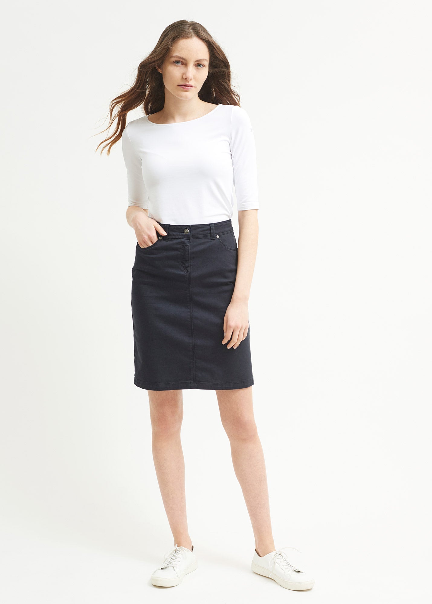 Saint James ELFY - Stretch Straight Skirt in Colorful Denim (NAVY)
