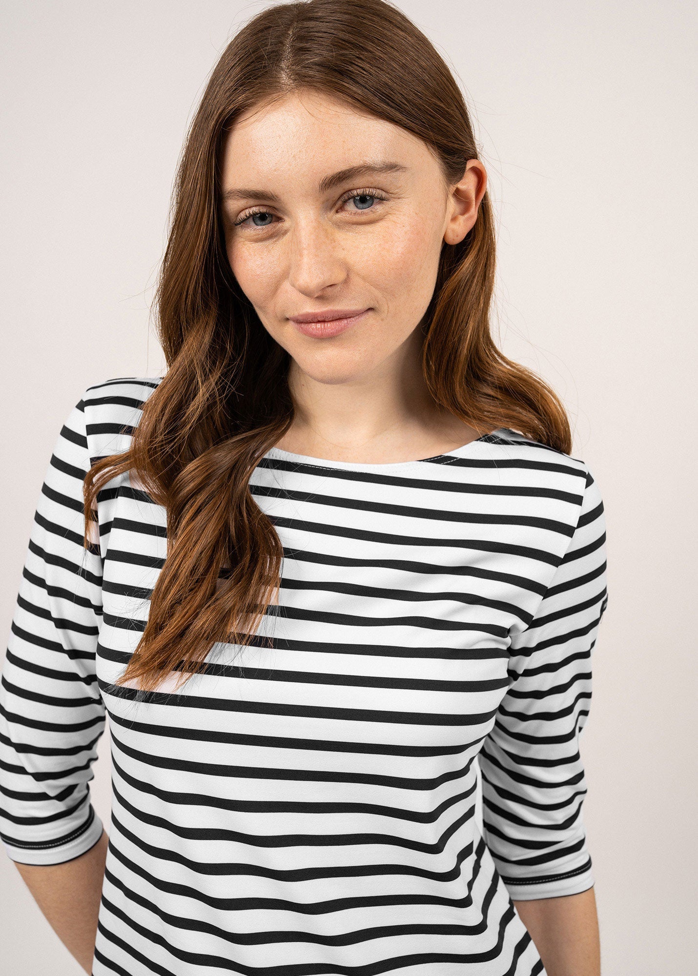 Saint James PROPRIANO - Form-Fitting Nautical Stripe Dress | Anti-UV Stretch Fabric (WHITE / BLACK)