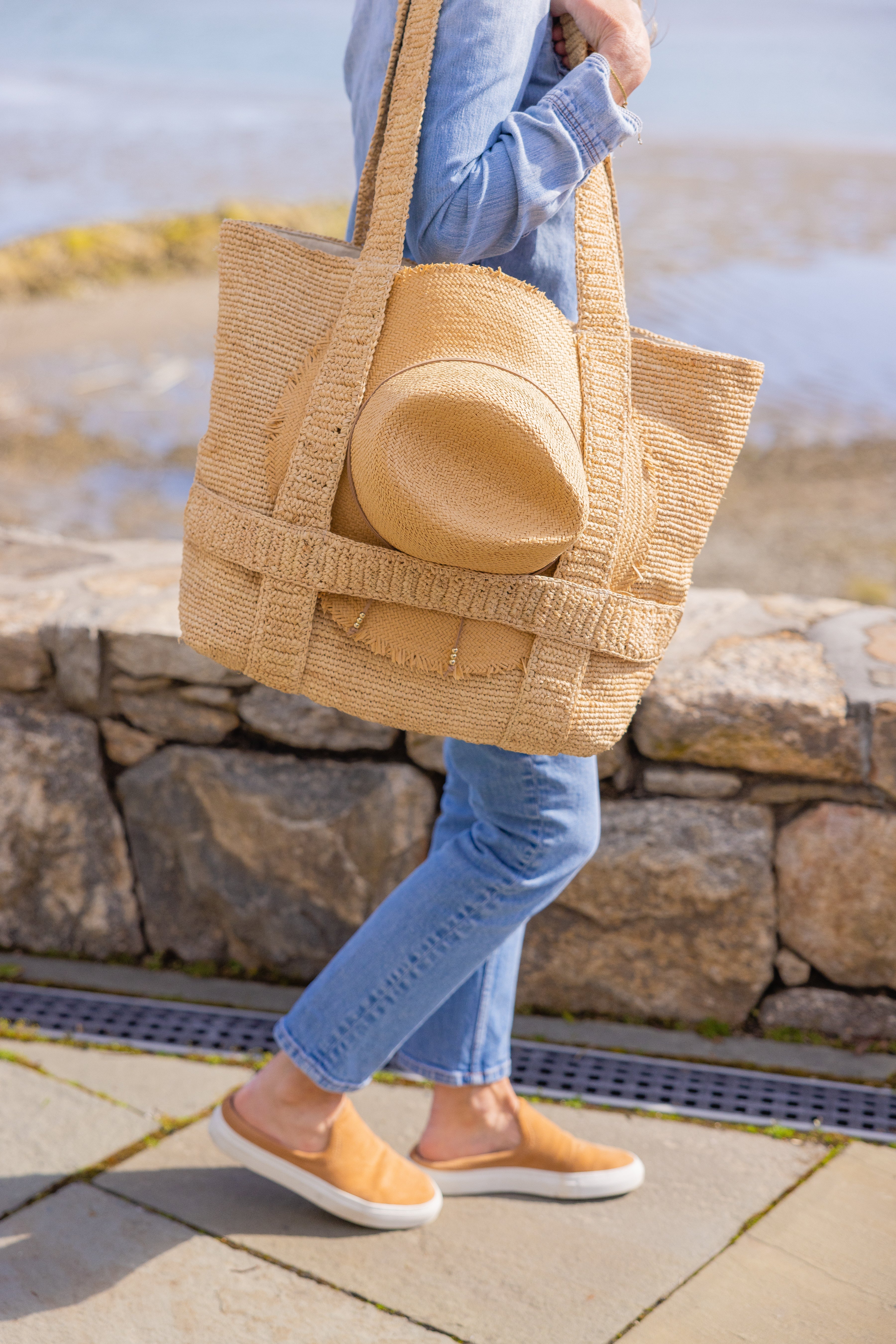 Hat Attack New York The Original Straw Traveler Bag