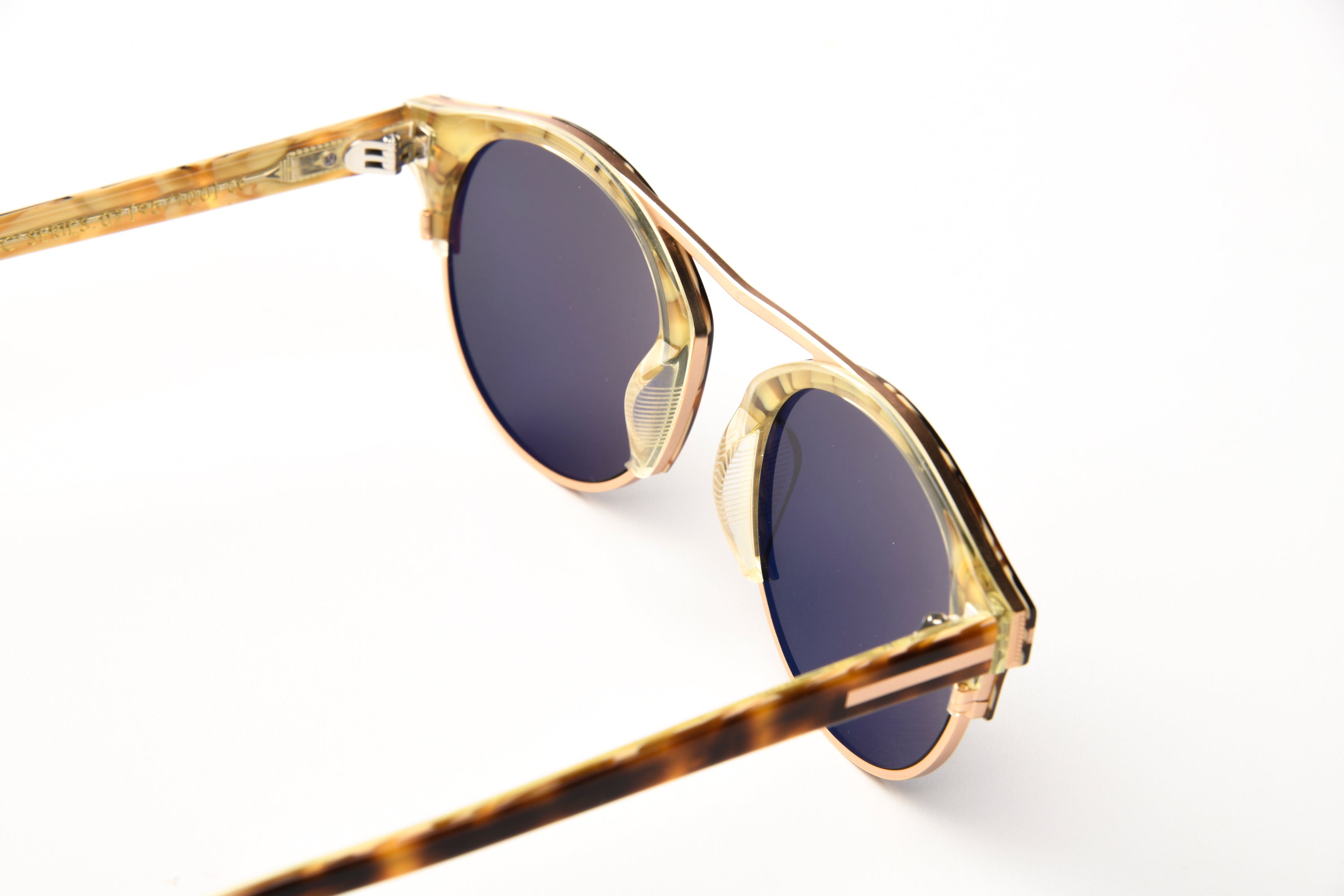 Bisous Sunglasses Rumrunners Tortoise Lava