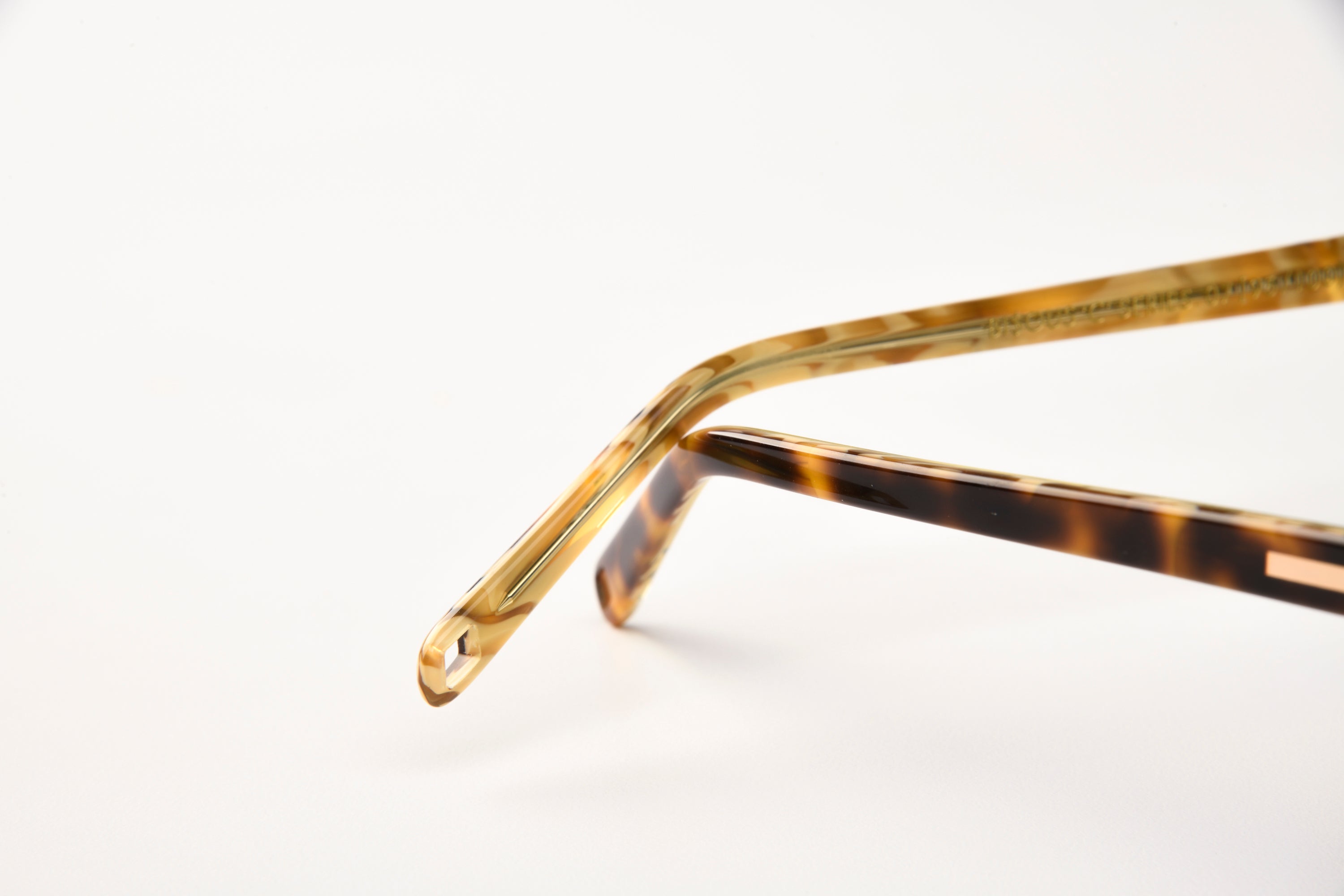 Bisous Sunglasses Headliners Tortoise Lava