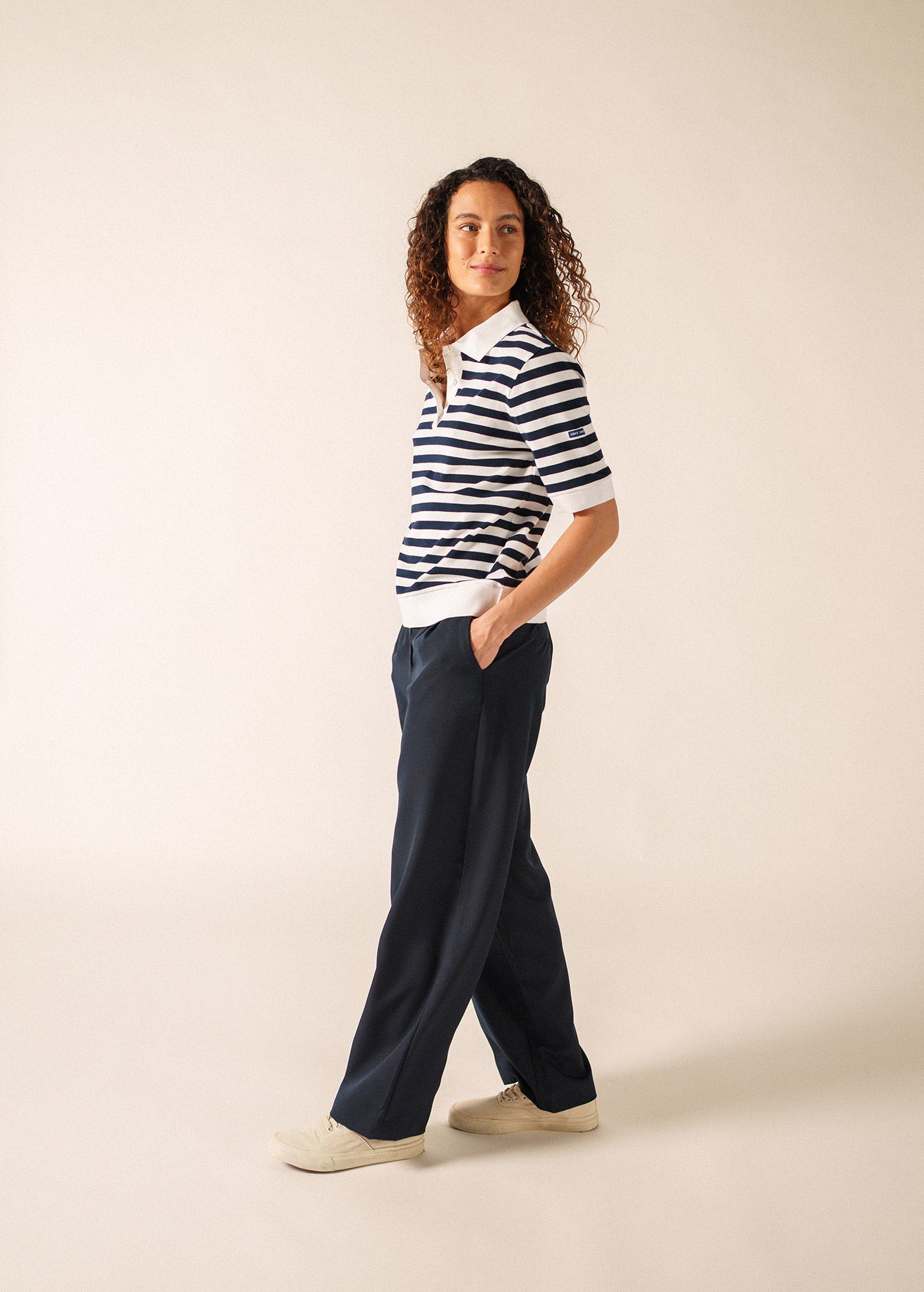 CAROLA Striped Knit Polo Shirt (WHITE / NAVY)