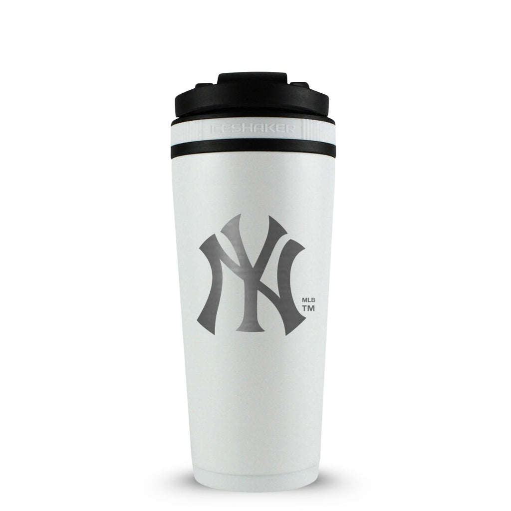 Officially Licensed New York Yankees 26oz Ice Shaker - White