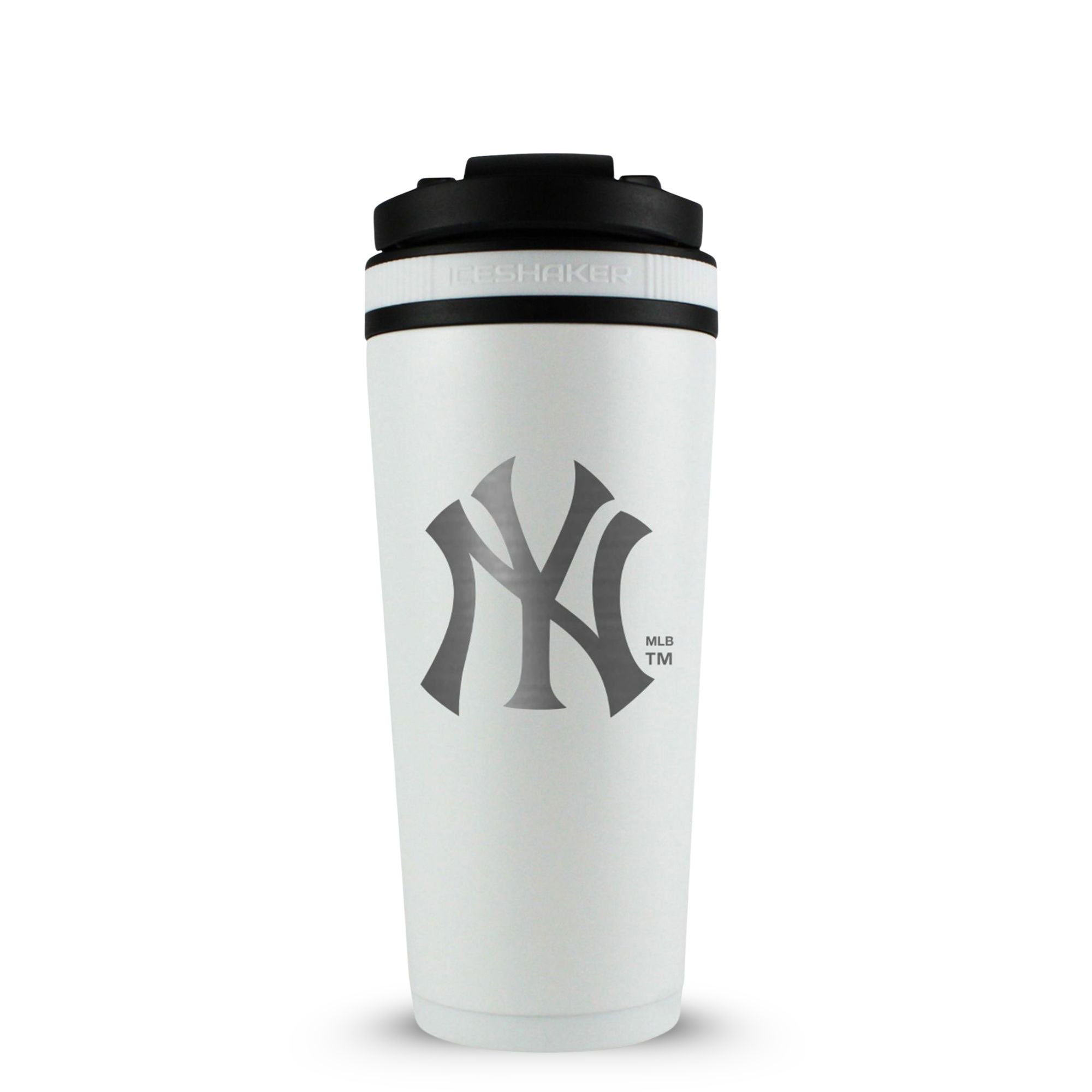 Officially Licensed New York Yankees 26oz Ice Shaker - White
