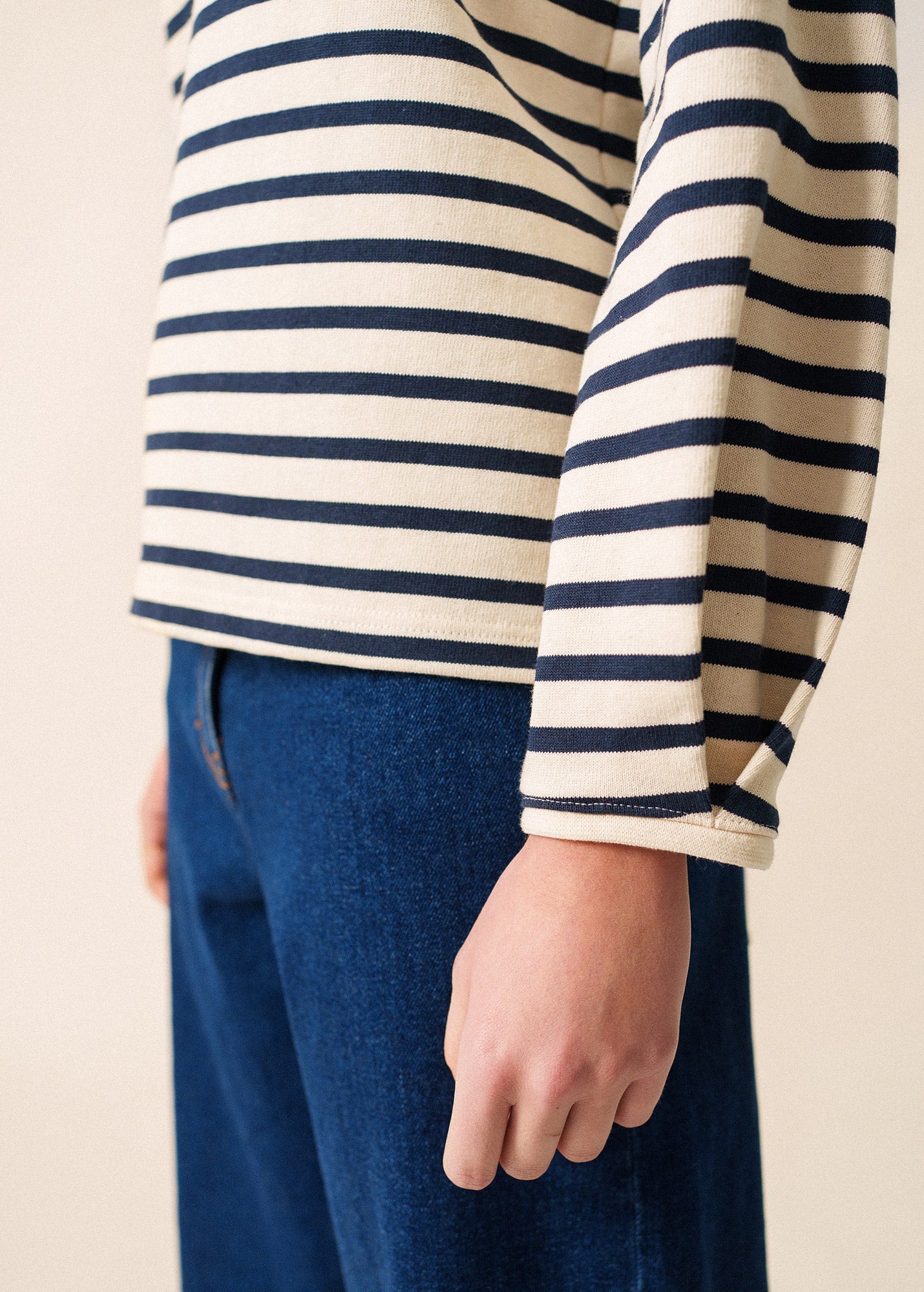 Saint James YVOIRE - Balloon Sleeve Striped Top in Textured Cotton (ECRU / NAVY)