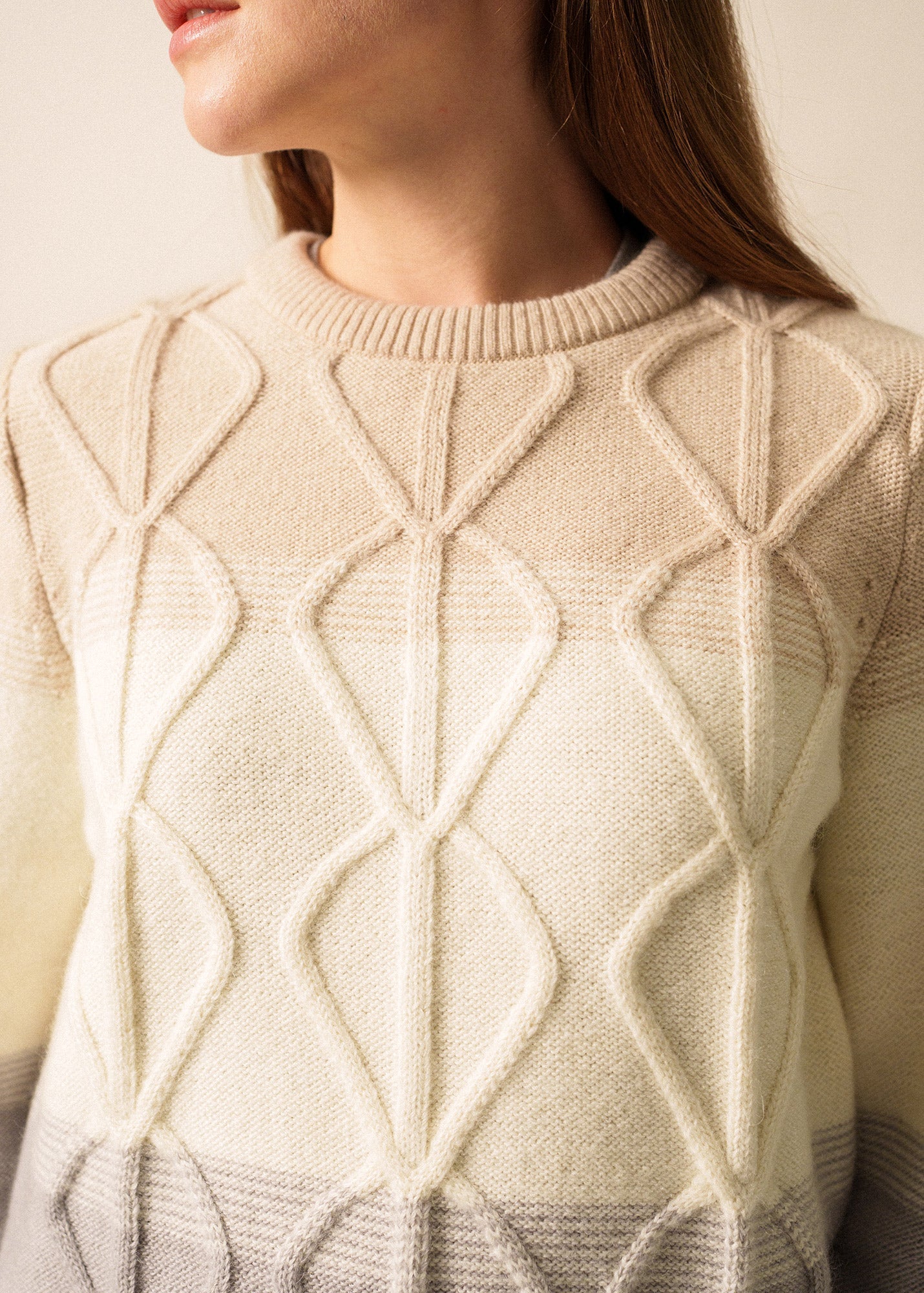 Saint James MORZINE - Colorblock Sweater with Mohair & Cable Detail (GRAY/ WINTER WHITE /BEIGE)