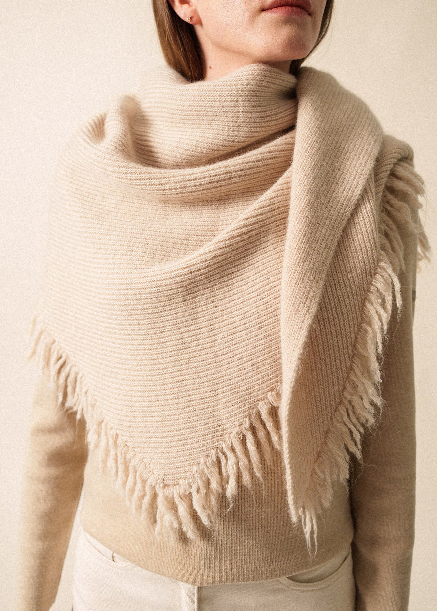 Saint James GO OUEST KNIT SCARF - Large Fringed Triangle Scarf | Mohair & Alpaca Blend (BEIGE)