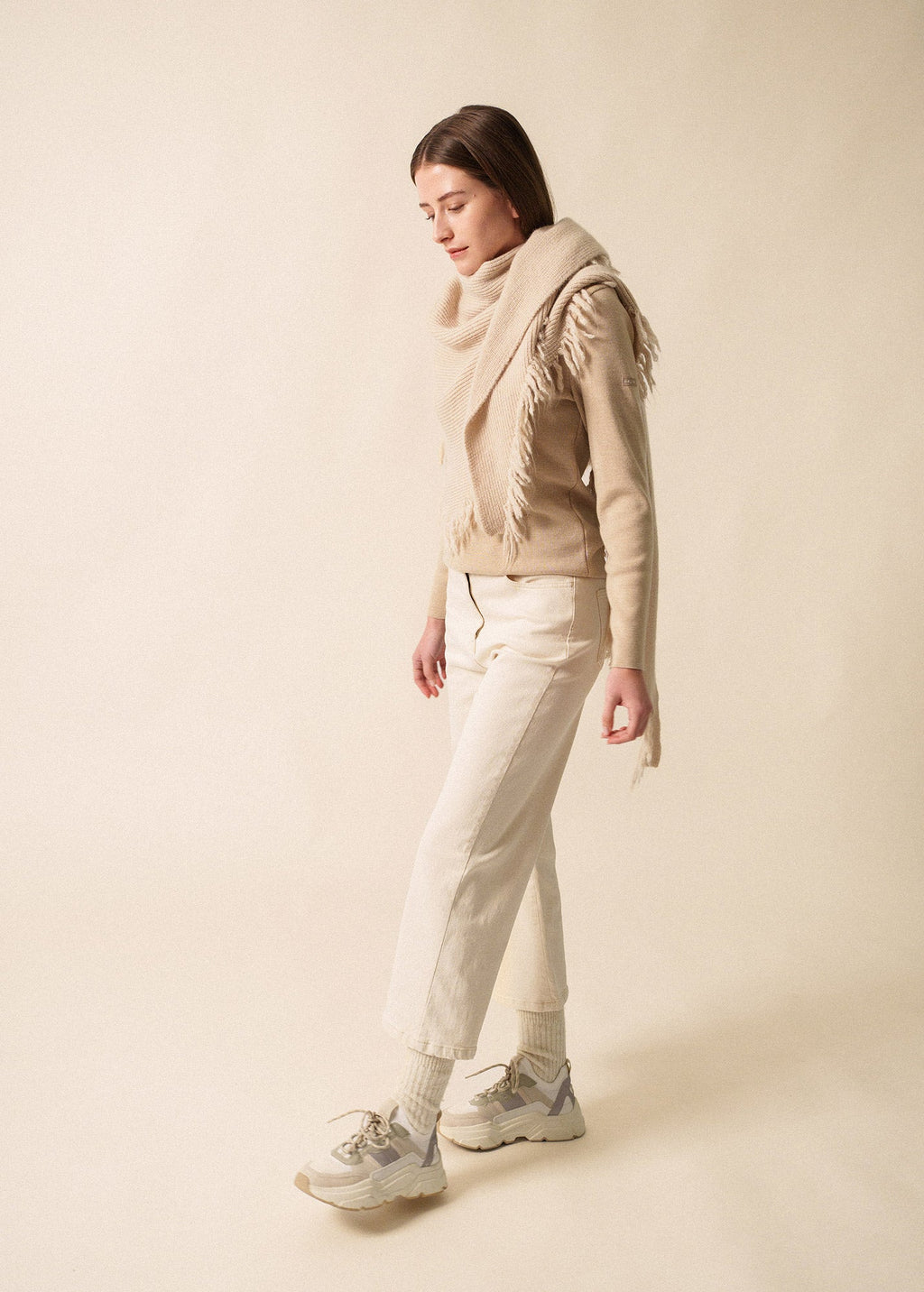 Saint James GO OUEST KNIT SCARF - Large Fringed Triangle Scarf | Mohair & Alpaca Blend (BEIGE)