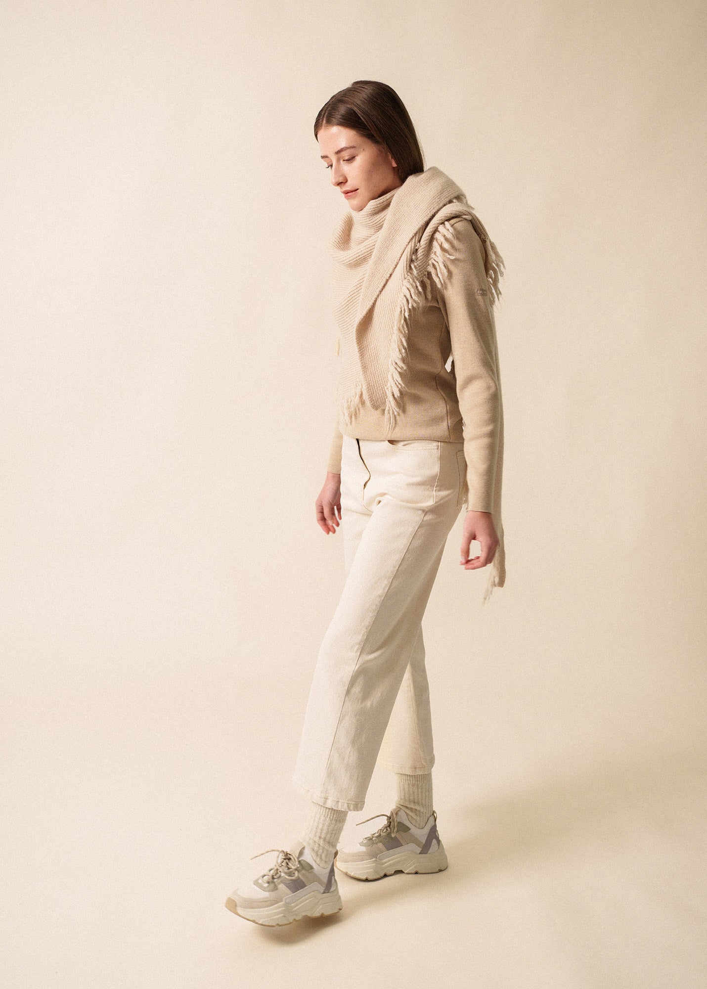 Saint James GO OUEST KNIT SCARF - Large Fringed Triangle Scarf | Mohair & Alpaca Blend (BEIGE)