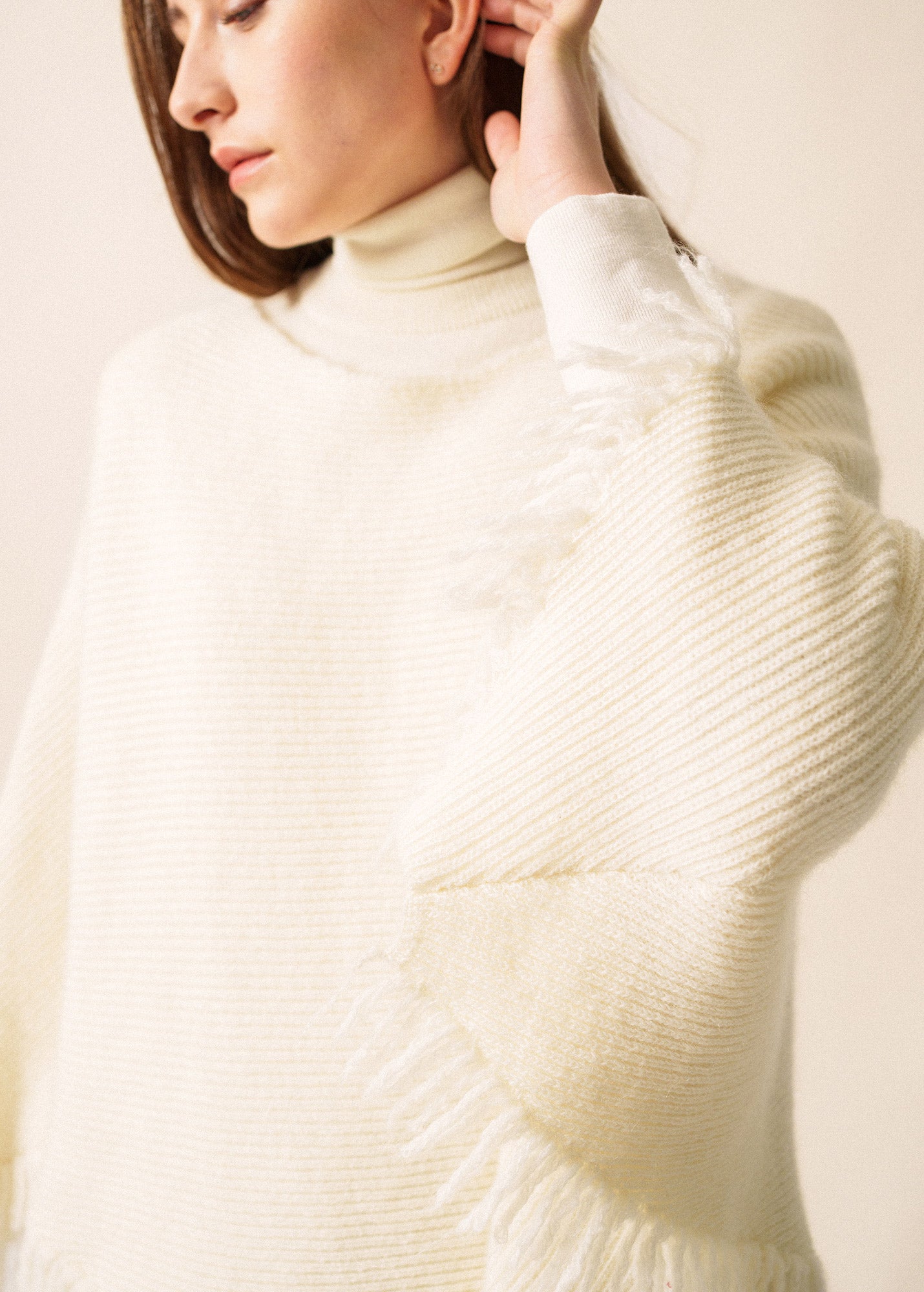 Saint James GO OUEST PONCHO - Fringed Knit Poncho | Soft Mohair-Alpaca Blend (WINTER WHITE)