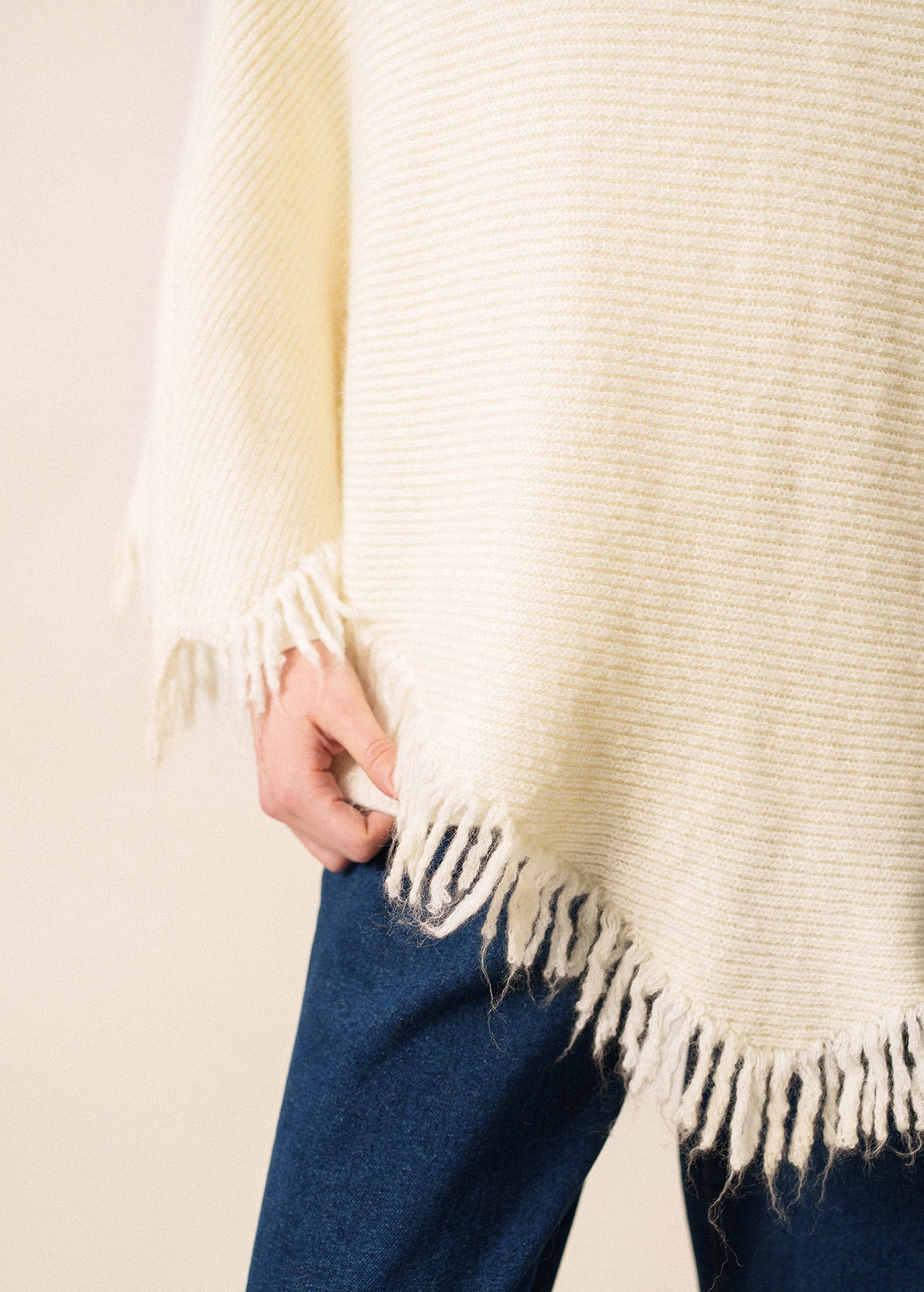 Saint James GO OUEST PONCHO - Fringed Knit Poncho | Soft Mohair-Alpaca Blend (WINTER WHITE)