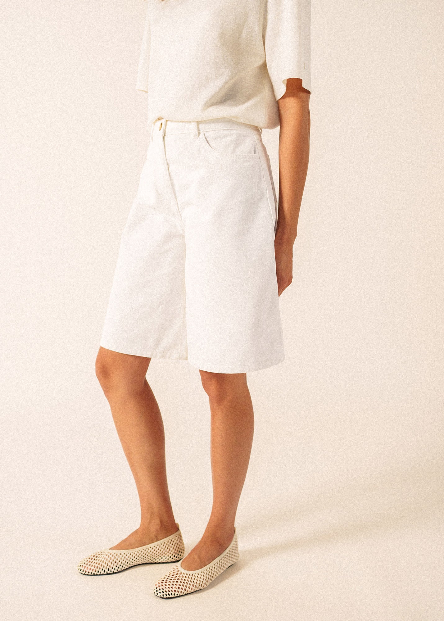 Saint James MANON Denim Wide-Leg Bermuda Shorts (IVORY)