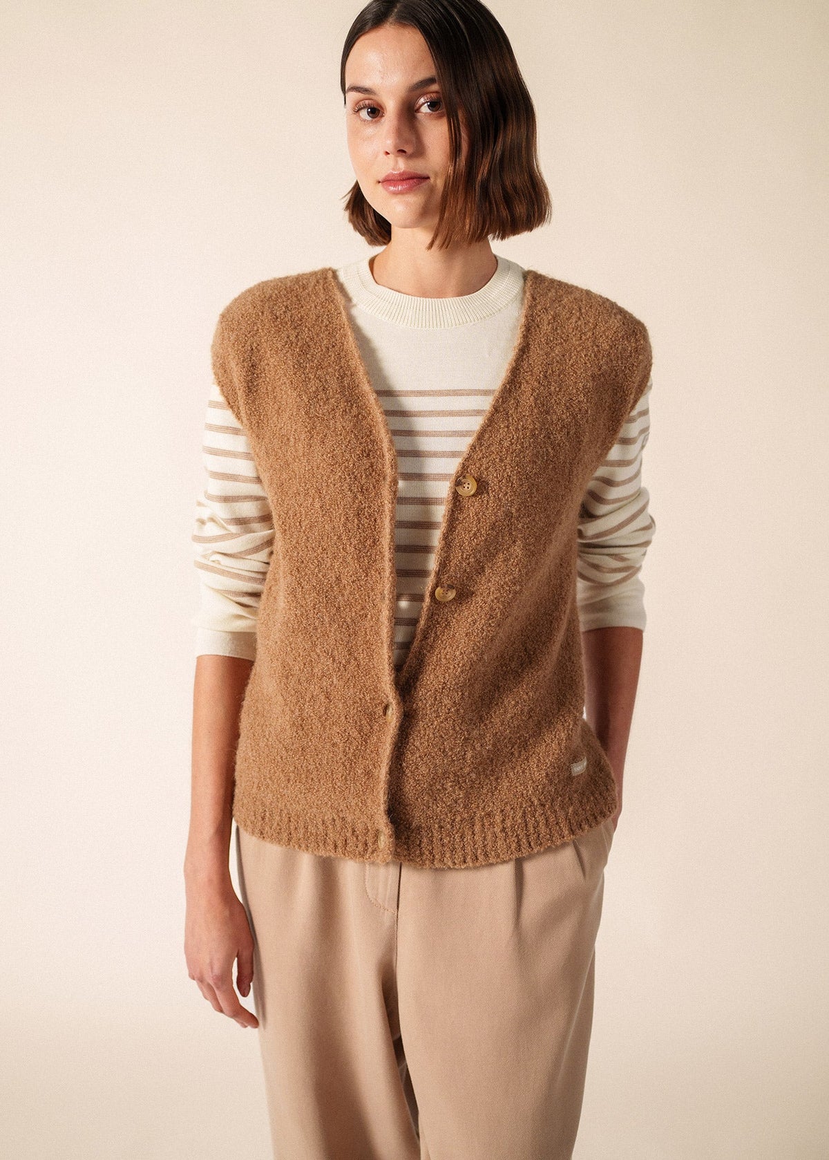 Saint James CADEAC Alpaca Sweater Vest (DARK BEIGE)