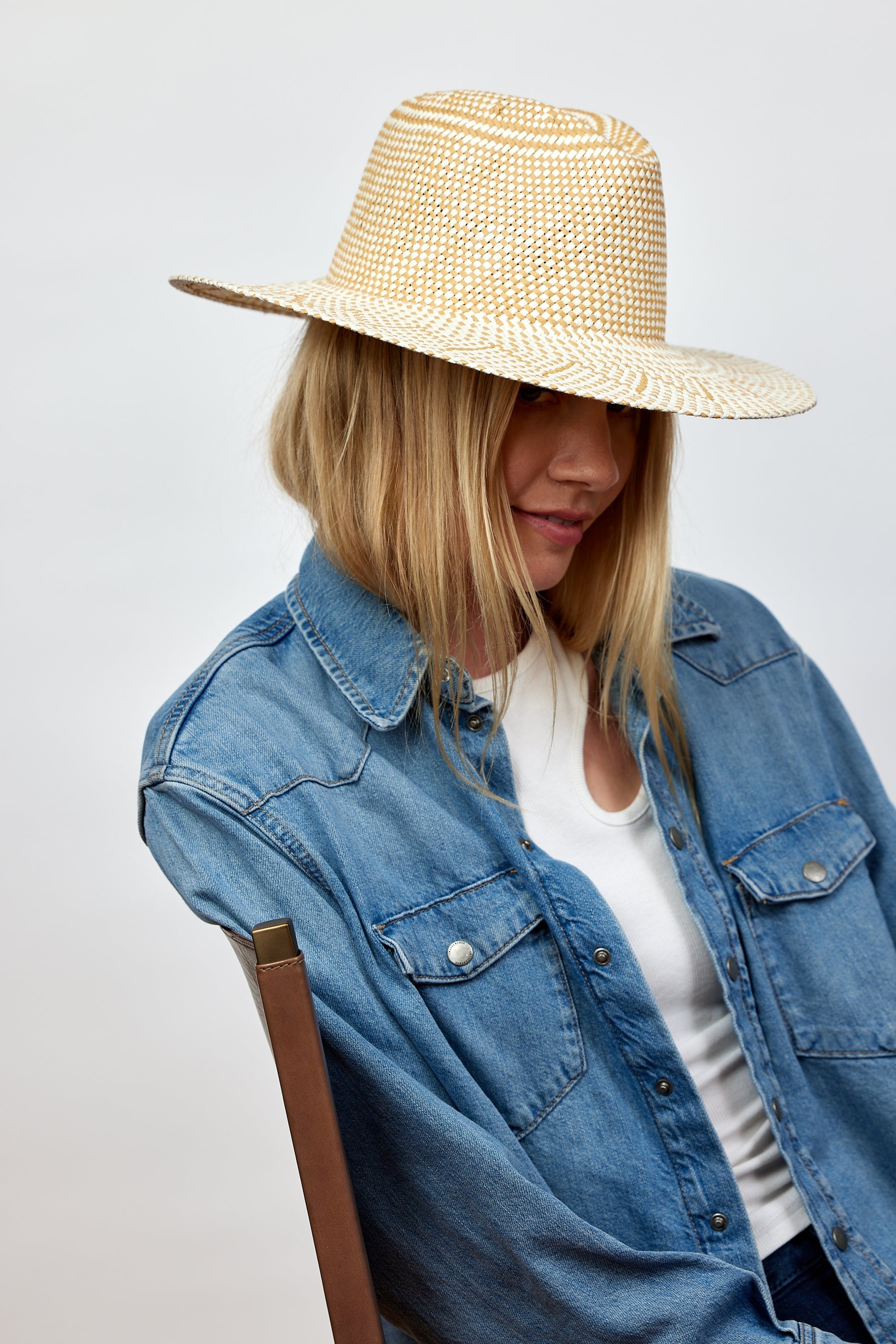 Hat Attack New York Wren Novelty Packable, Bleach/Toast