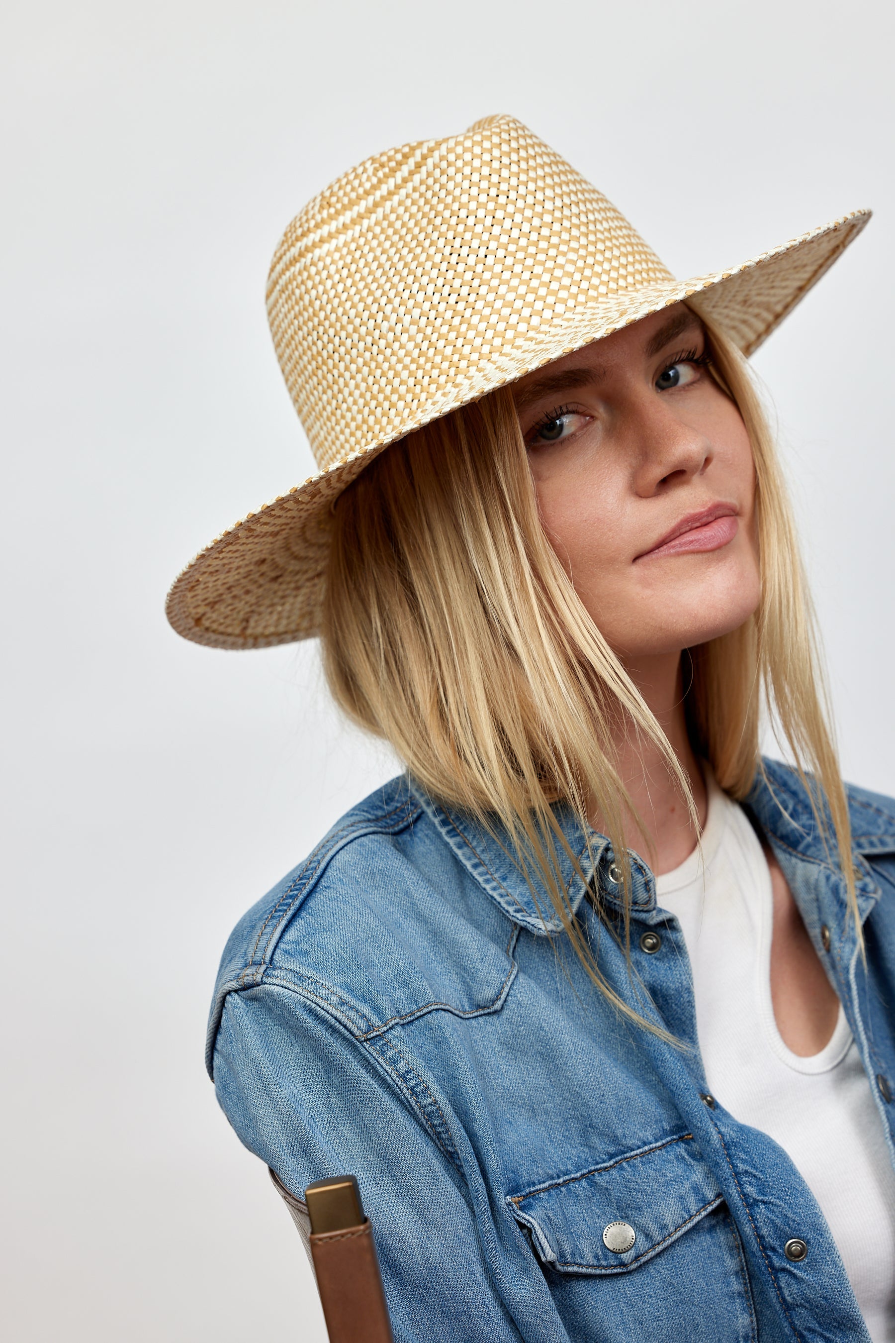 Hat Attack New York Wren Novelty Packable, Bleach/Toast