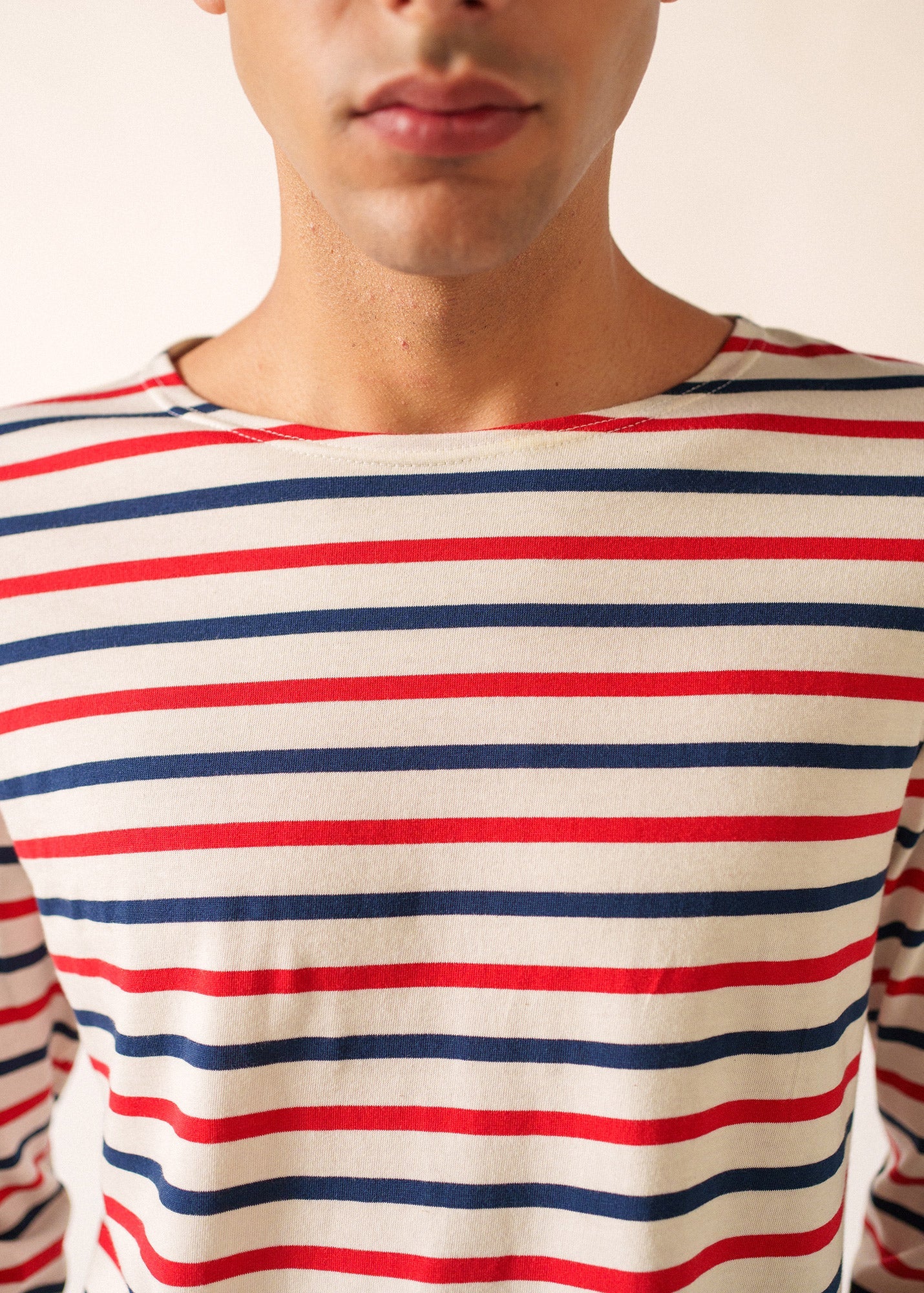 Saint James MINQUIERS MODERN - Tri-color Striped Shirt | Lightweight Cotton | Unisex Fit (ECRU / NAVY / RED)