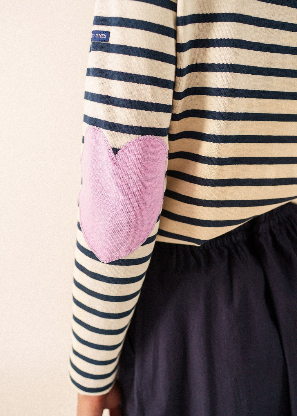 Saint James Vaujany Heart Breton Shirt (ECRU / NAVY / TEA ROSE PINK)