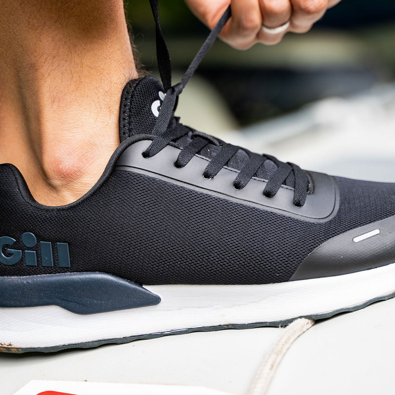Gill Savona Sneaker