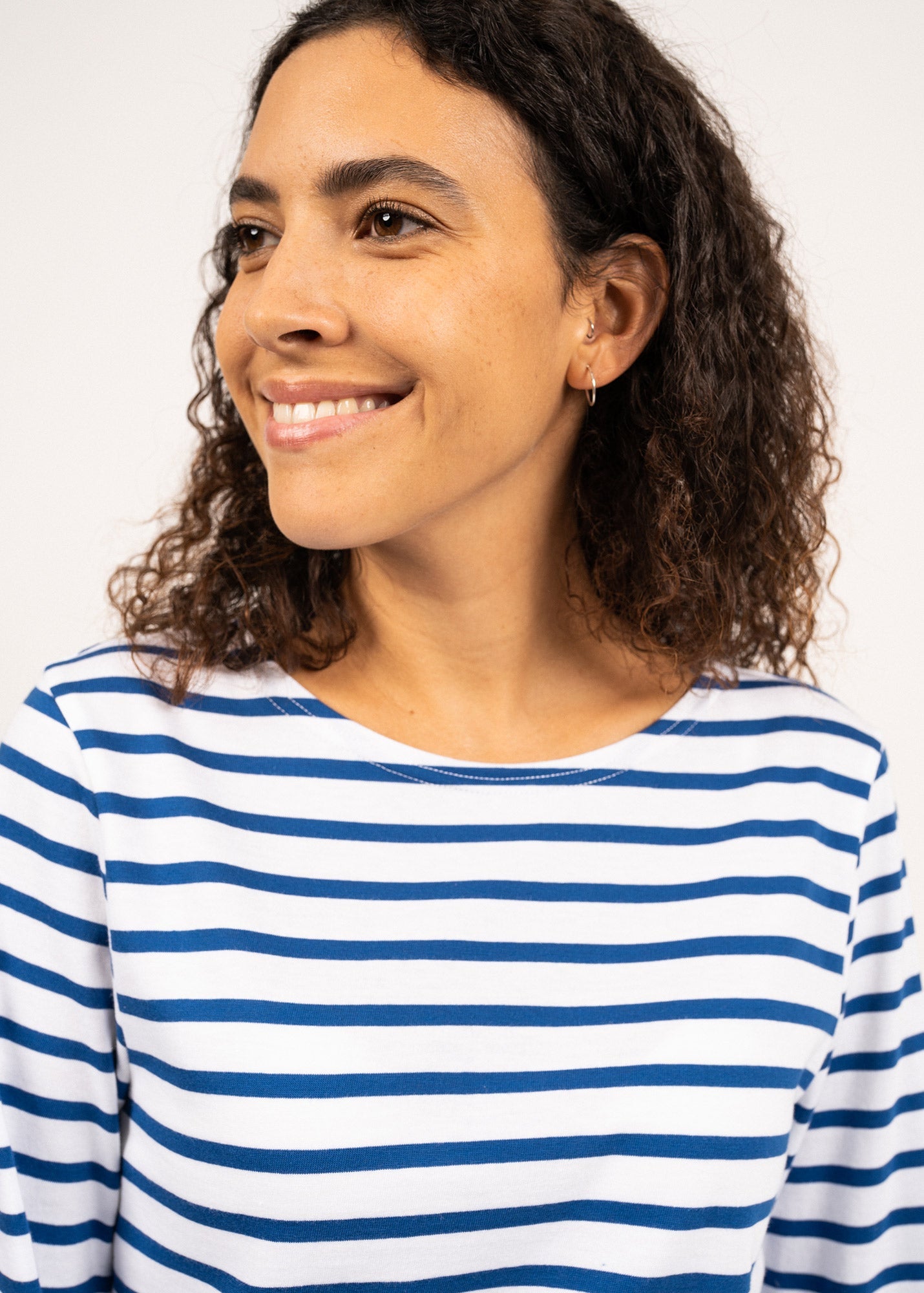 Saint James MINQUIERS MODERN - Authentic Breton Stripe Shirt | Soft Cotton | Men Fit (WHITE / ROYAL BLUE)