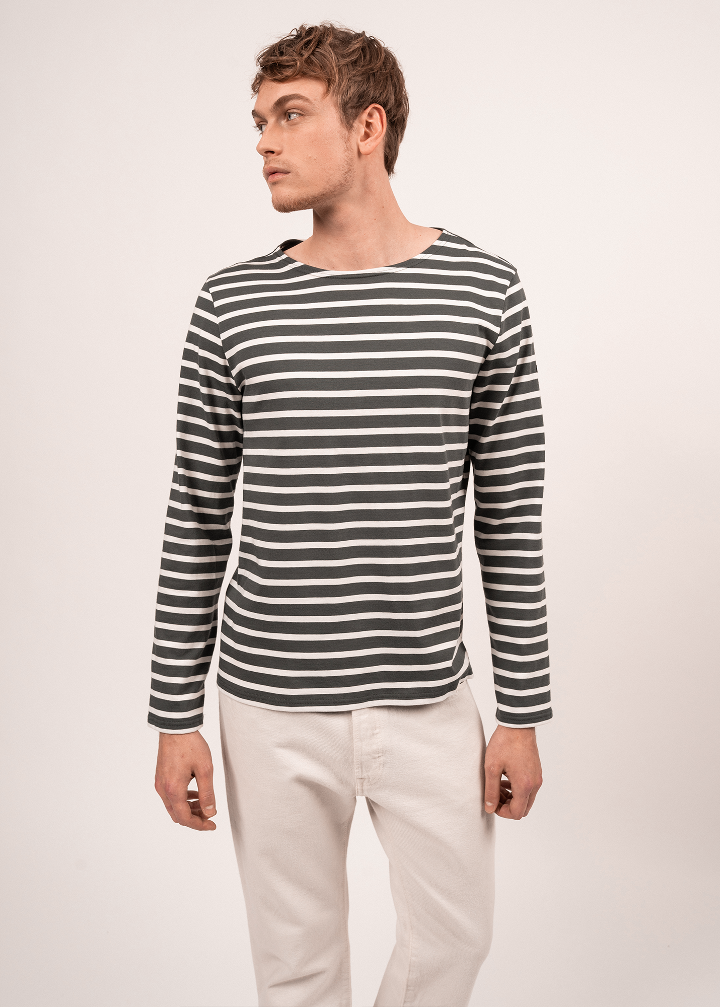 Saint James MINQUIERS MODERN - Authentic Breton Stripe Shirt | Soft Cotton | Men Fit (CHARCOAL / ECRU)