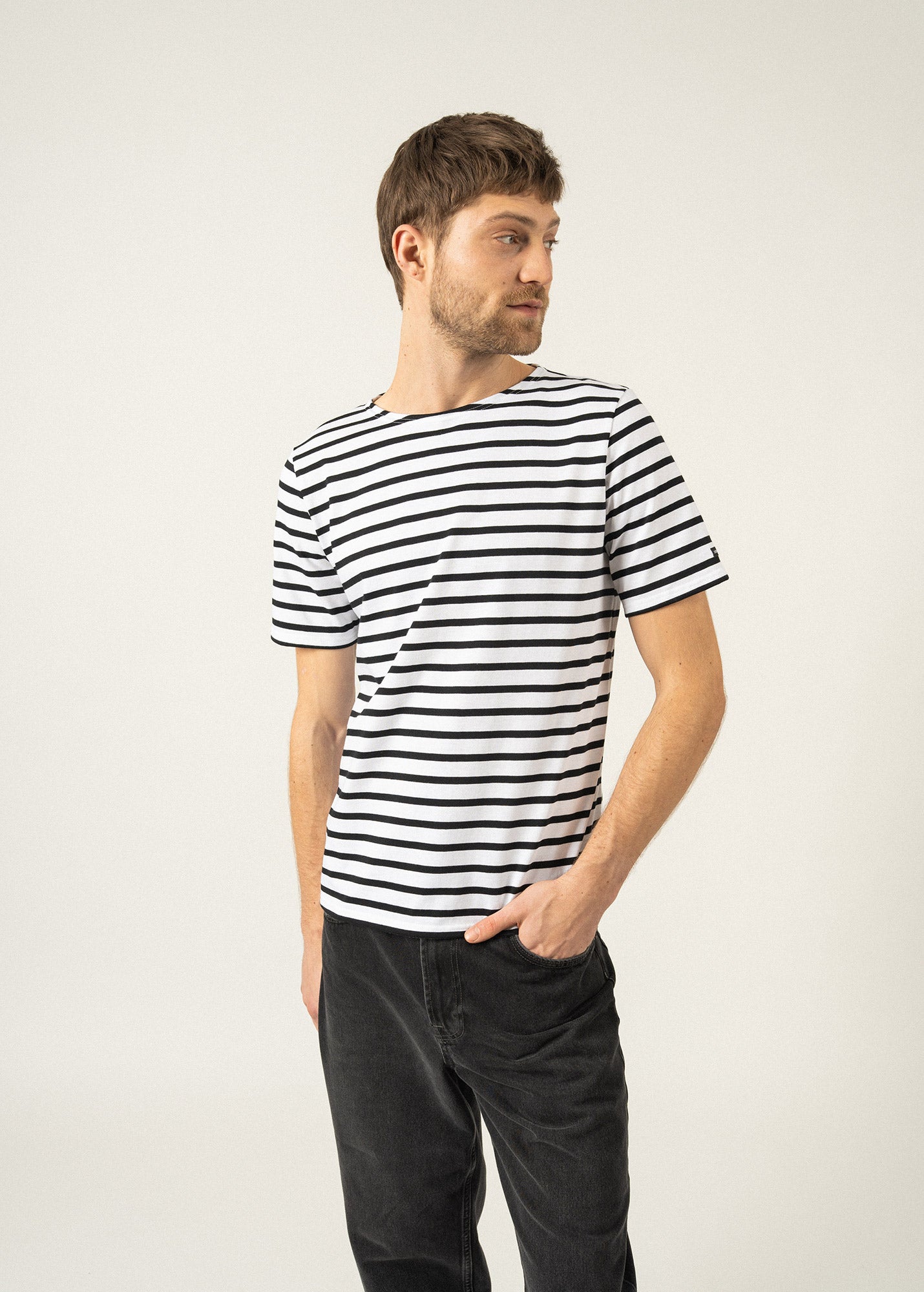 Saint James LEVANT MODERN - Breton Stripe Short Sleeve Shirt | Soft Cotton | Unisex Fit (WHITE / BLACK)