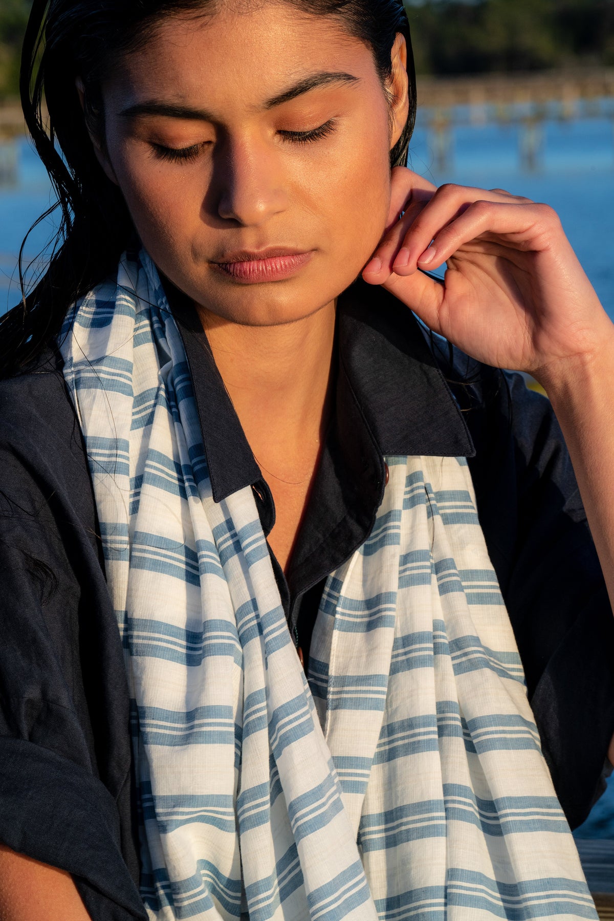The Ansea Gauze Sarong - White/Blue