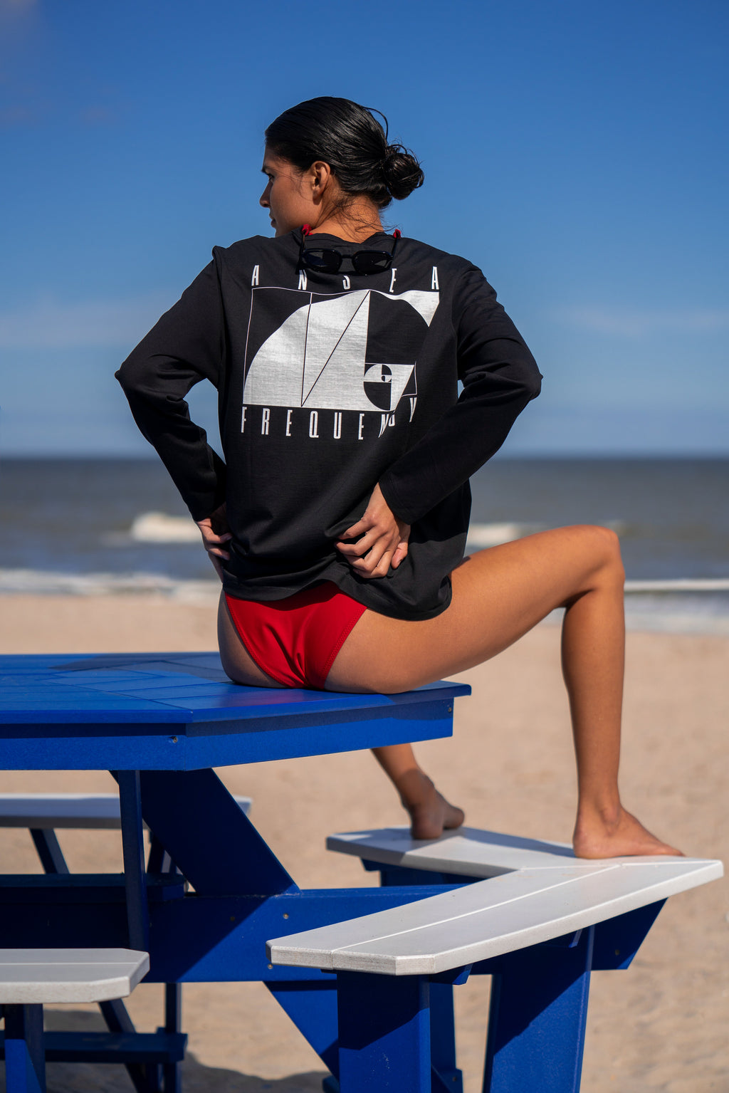 The Ansea Frequency Long Sleeve Tee - Black