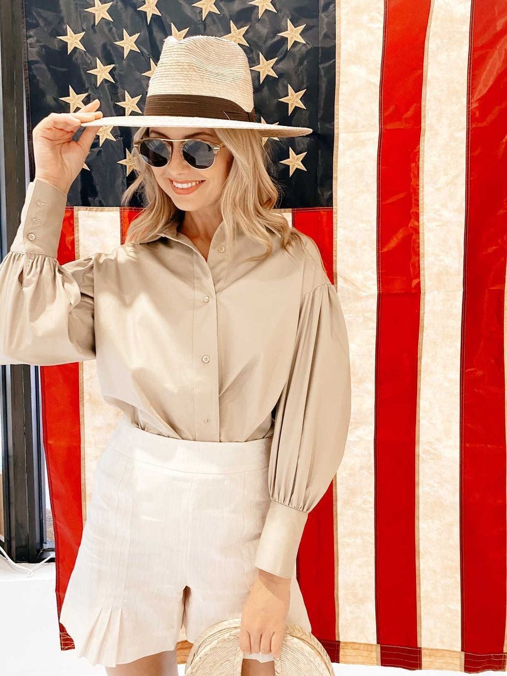 Bisous Sunglasses The Blondes Beach Blonde Gold