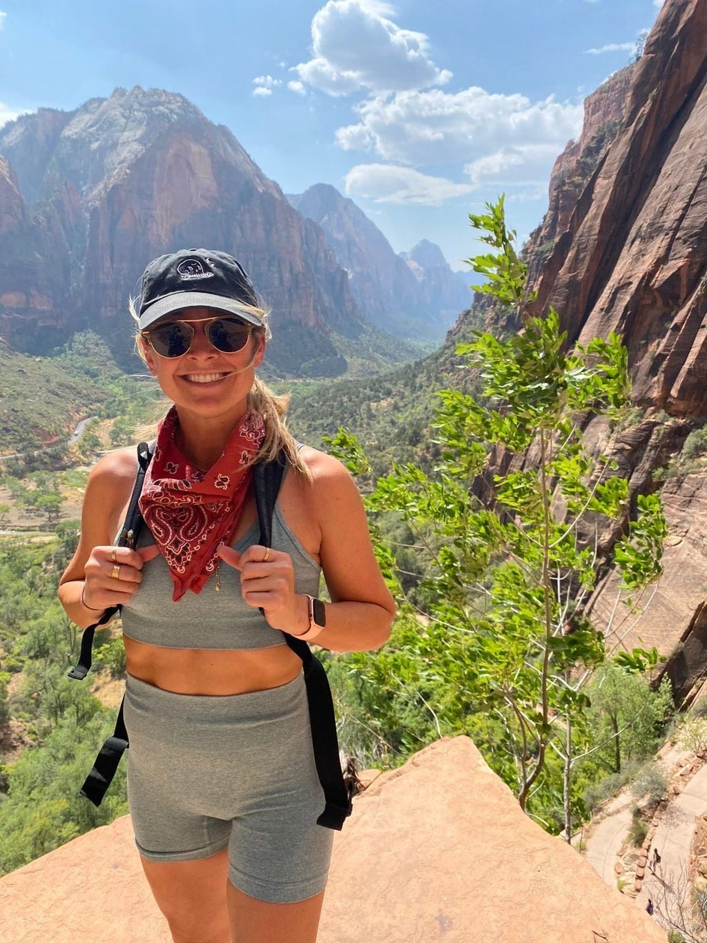 Bisous Sunglasses The Blondes Beach Blonde Gold