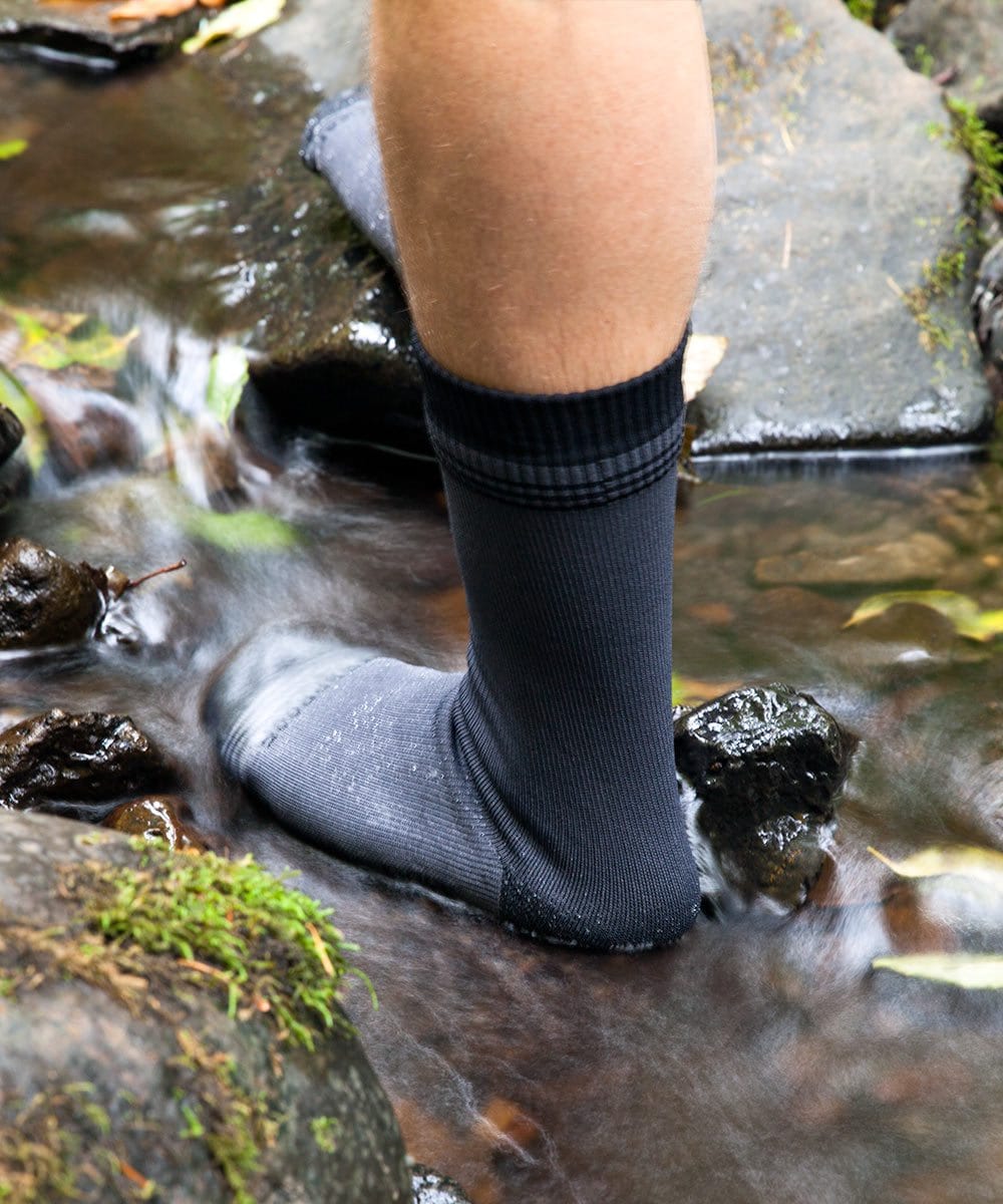 Showers Pass Cross Point Waterproof Socks: Classic Wool