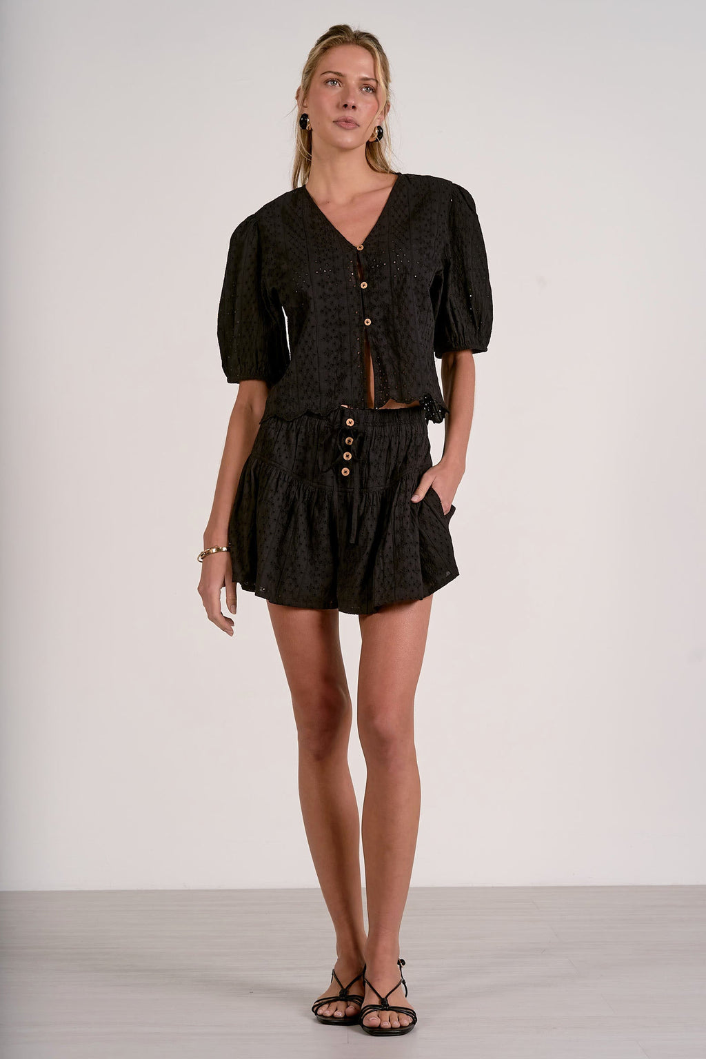 Ellie Short Black