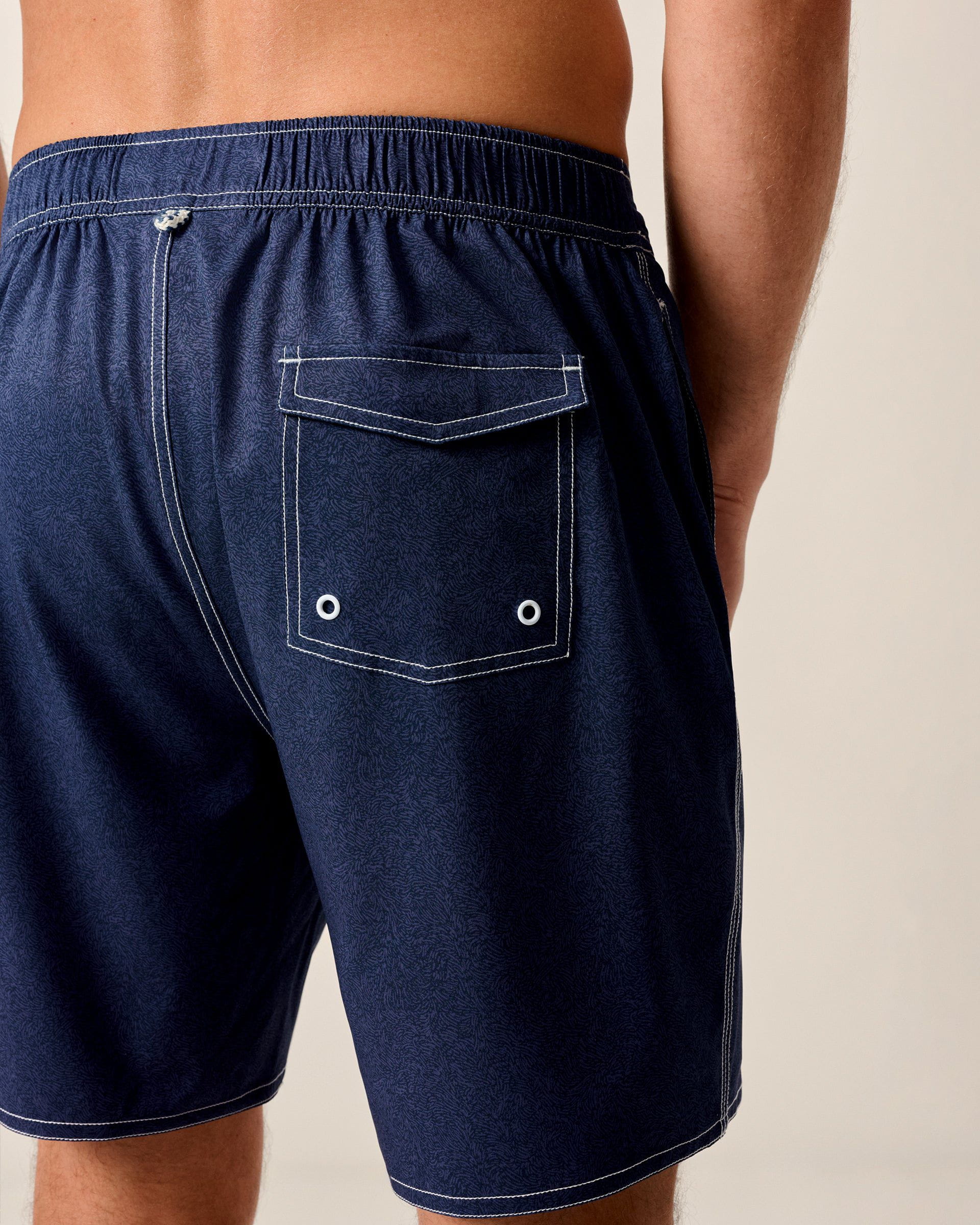 Johnnie-O The Half Elastic 7" Surf Shorts