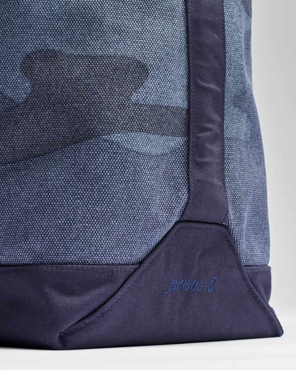 Johnnie-O Zip Tote Bag, Camo
