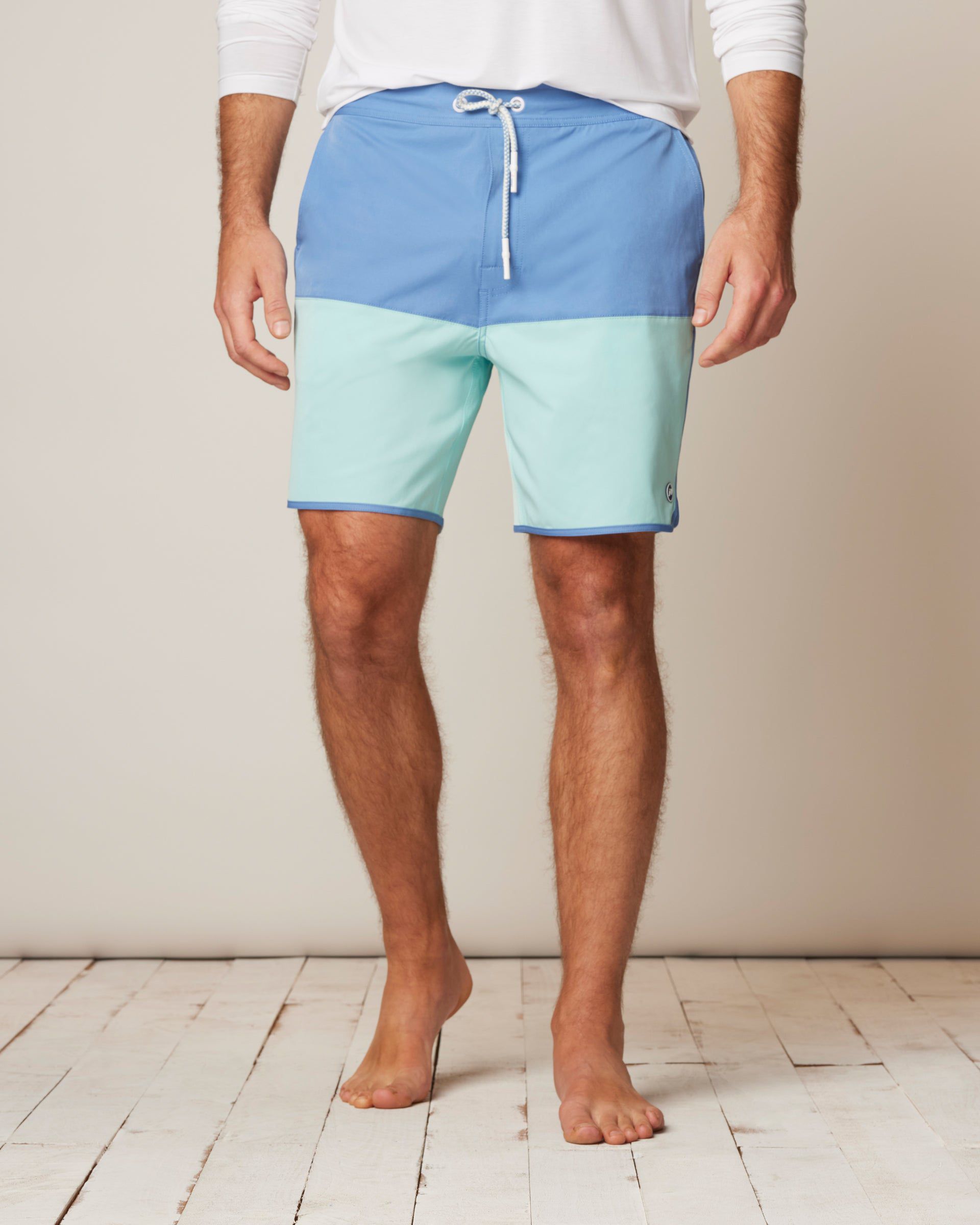 Johnnie-O Tully Half Elastic 7" Surf Shorts - Scalloped Hem