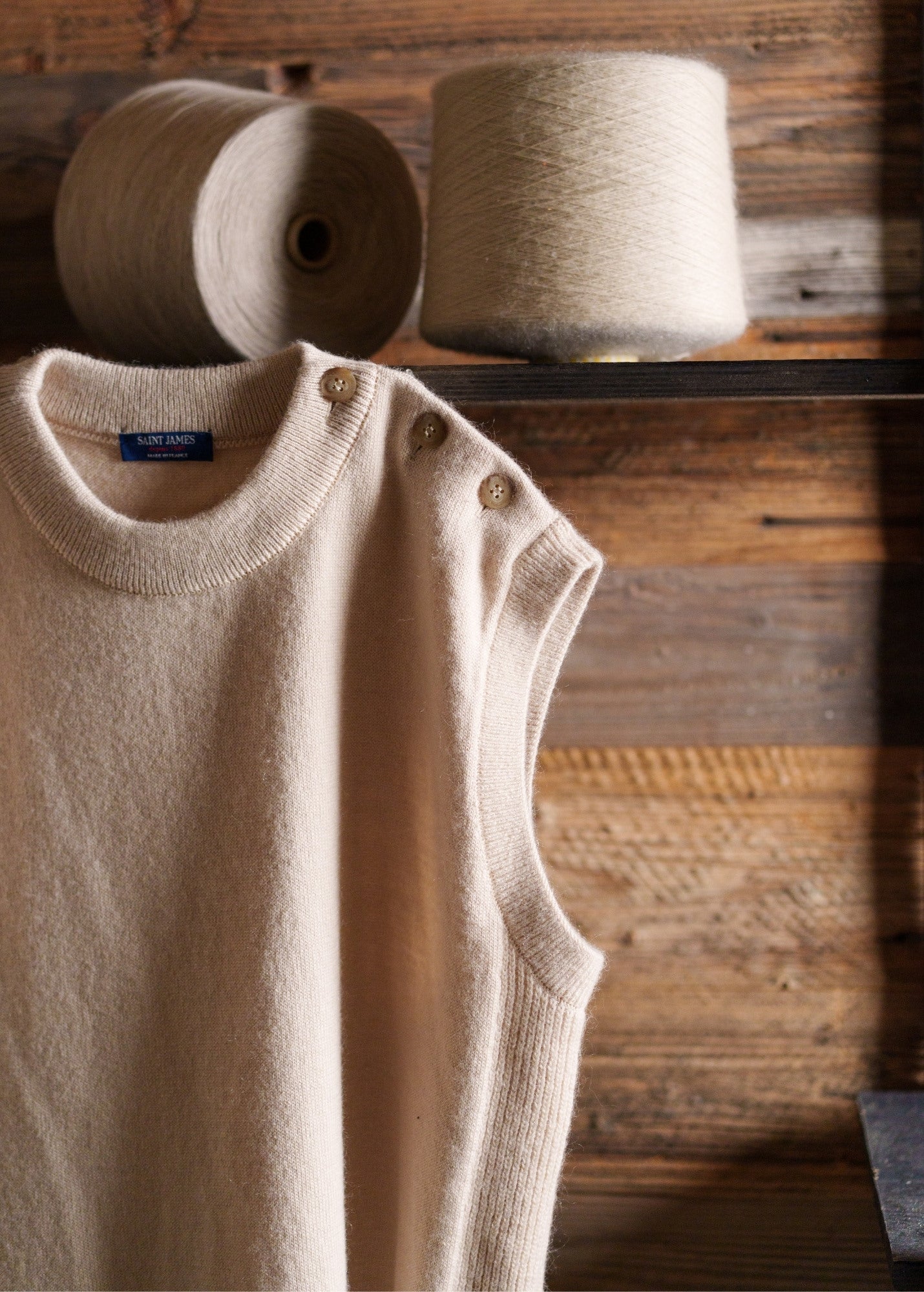 Saint James LA CLUSAZ - Buttoned Shoulder Side-Slit Vest | Soft Mohair Blend (BEIGE)