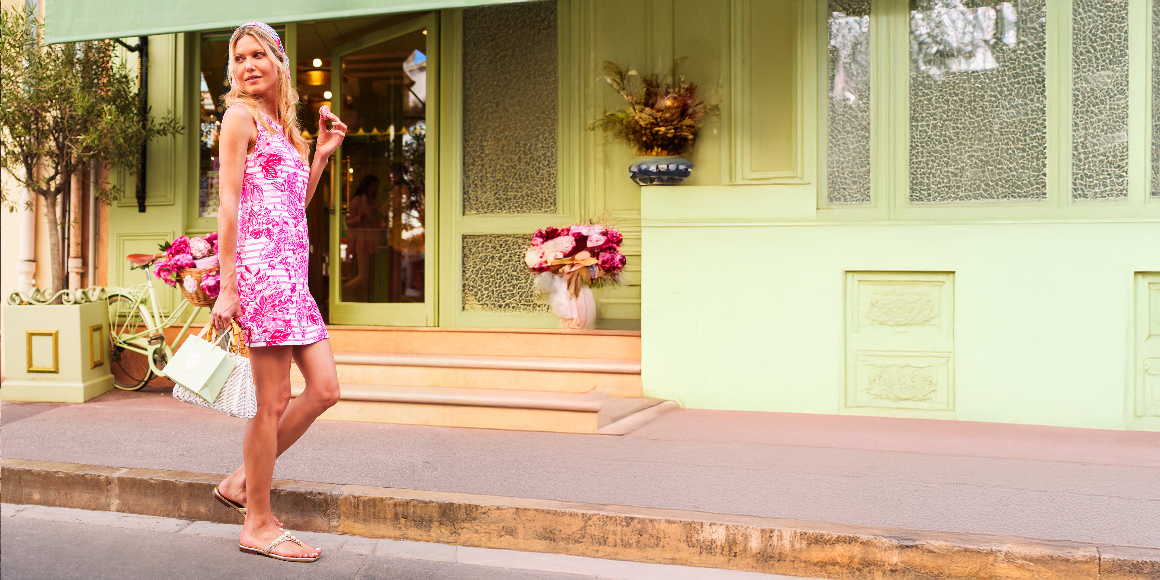 Saint James Lilly Pulitzer x SIMONE - Fitted Shift Dress with Ribbons and Exclusive Lilly Print | Recycled Anti-UV Stretch Fabric (SOLEIL ROSE PINK)