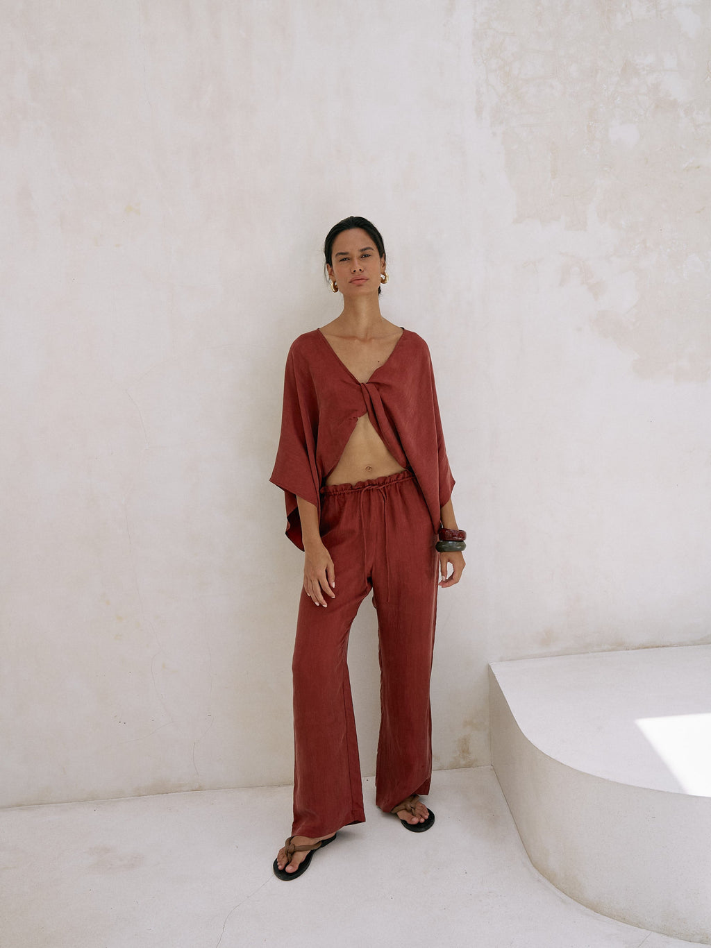The Handloom Lucid Flow Tie Pants Burgundy