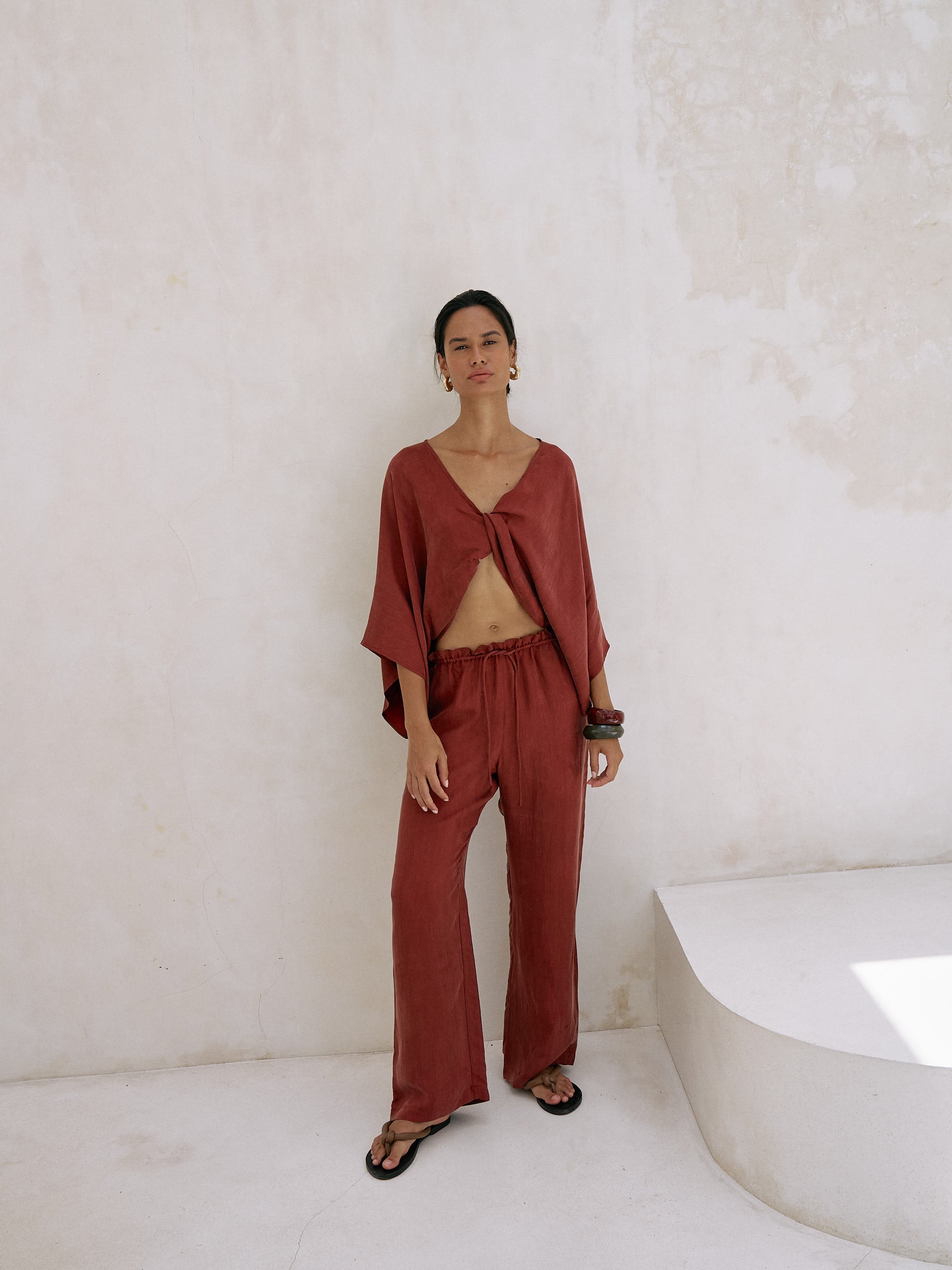 The Handloom Lucid Flow Tie Pants Burgundy