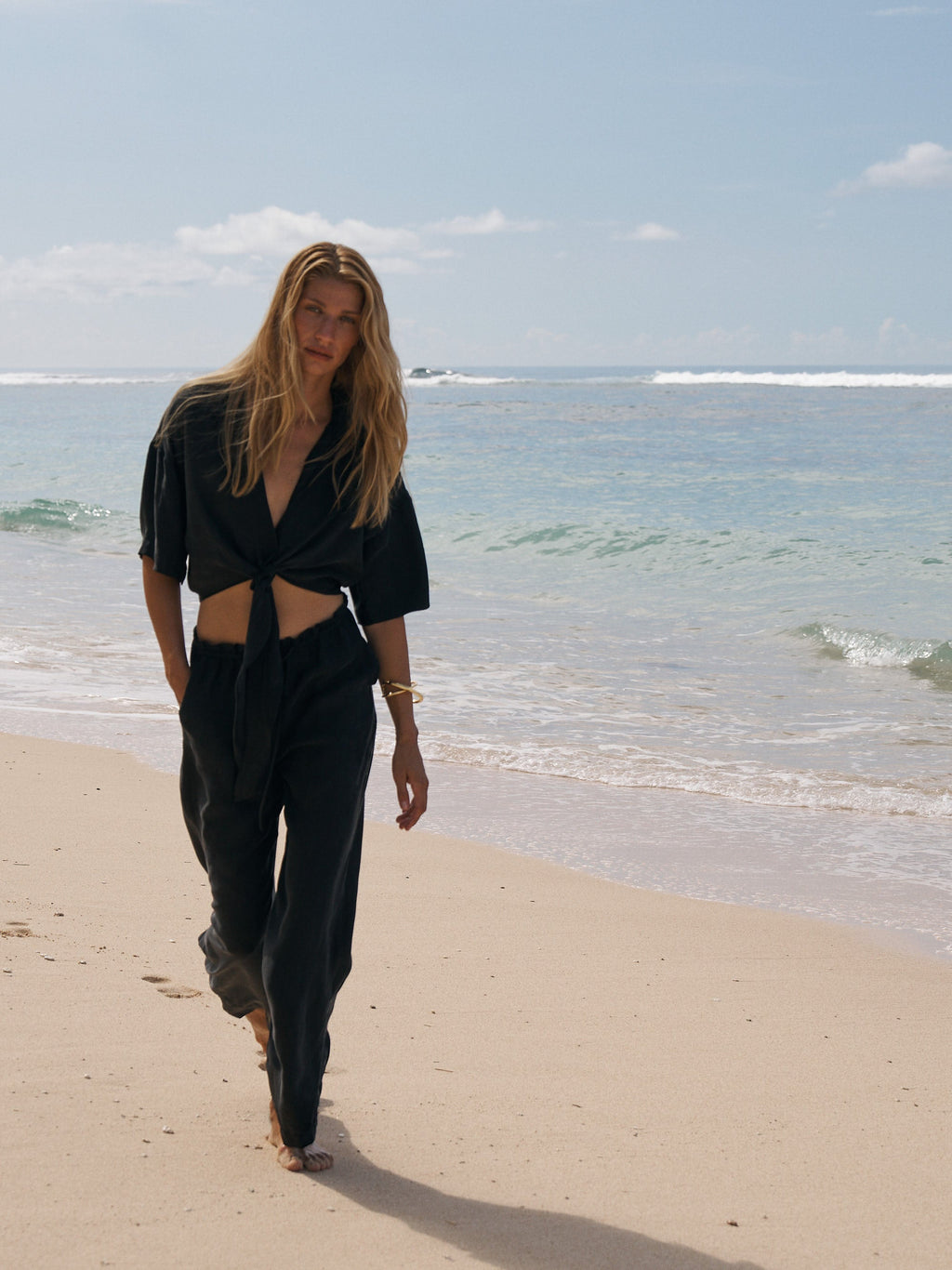 The Handloom Lucid Flow Tie Pants Black