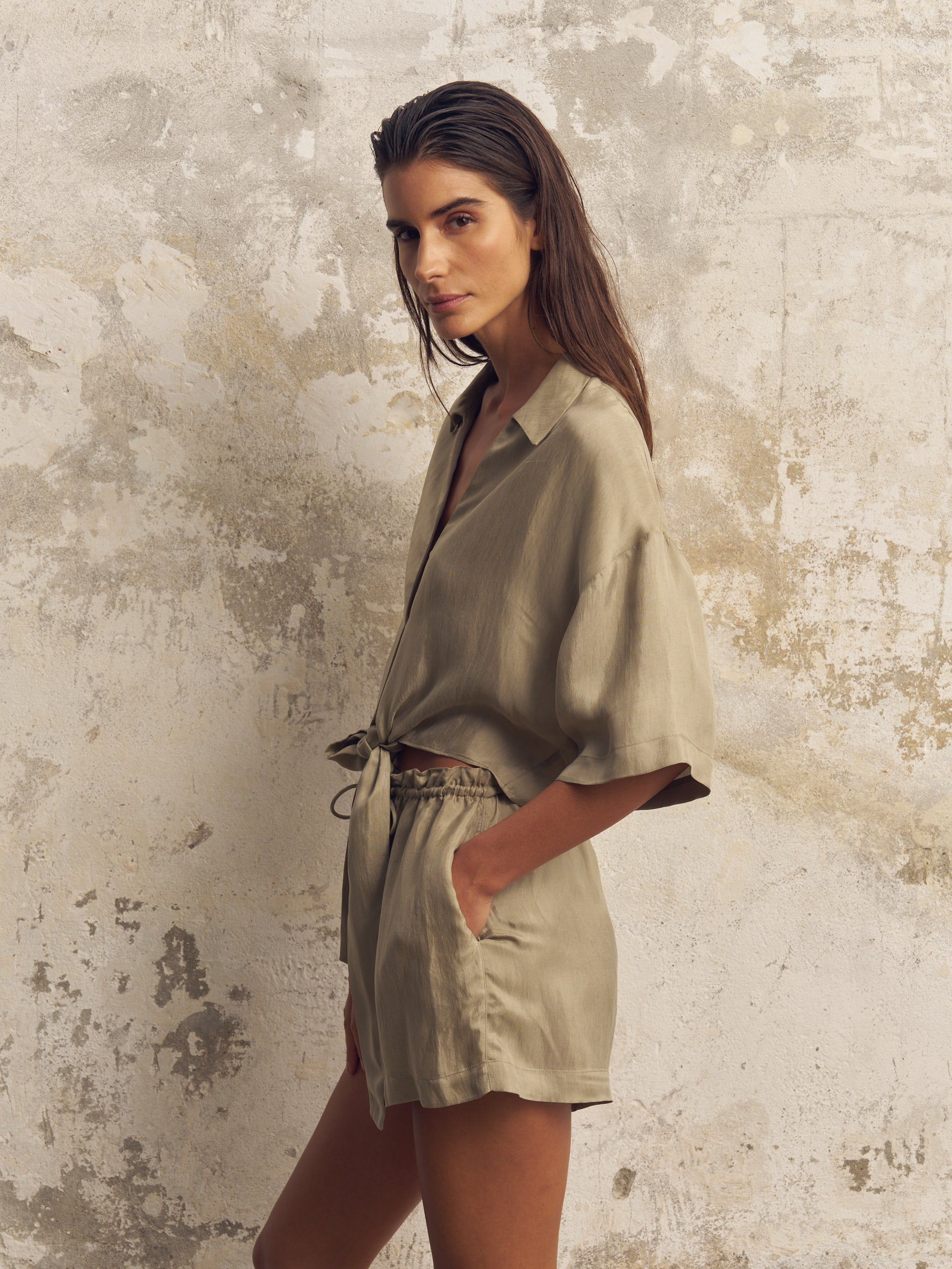 The Handloom Lucid Tie Shirt Khaki Green