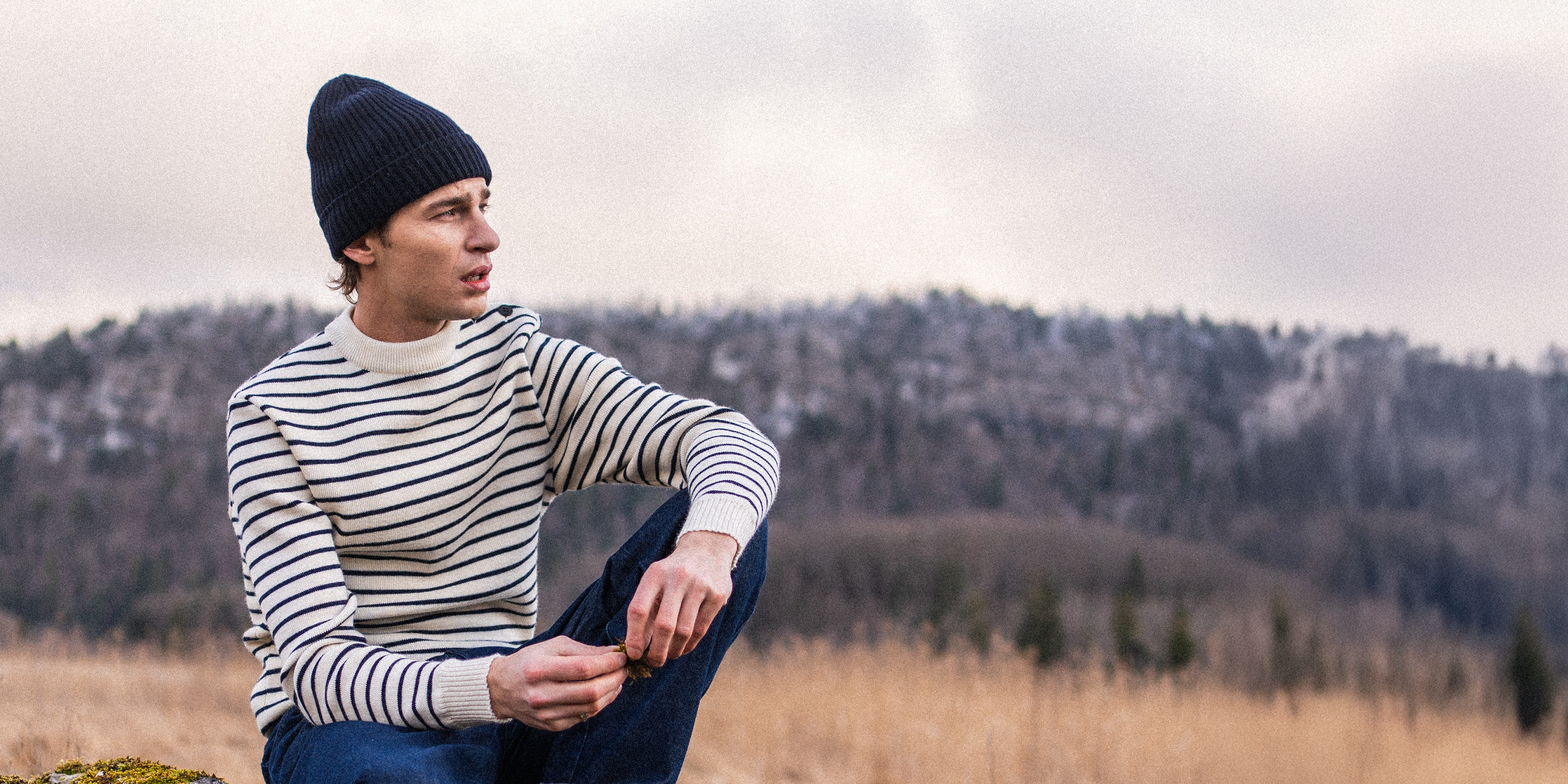 Saint James MIKI MAILLE - Short Ribbed Knit Fisherman Beanie (NAVY)