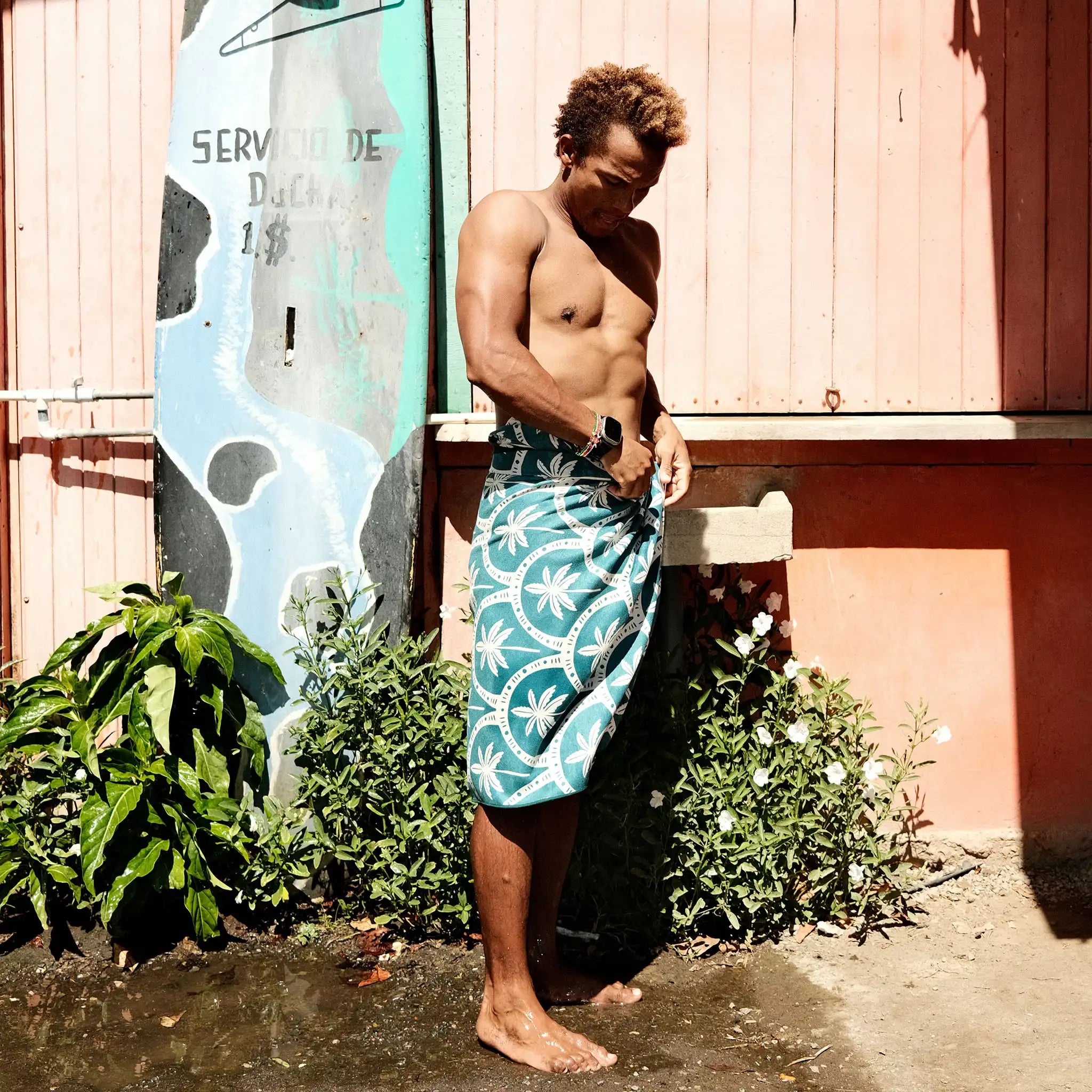 Nomadix Original Towel: Palms Resort Teal Ocean