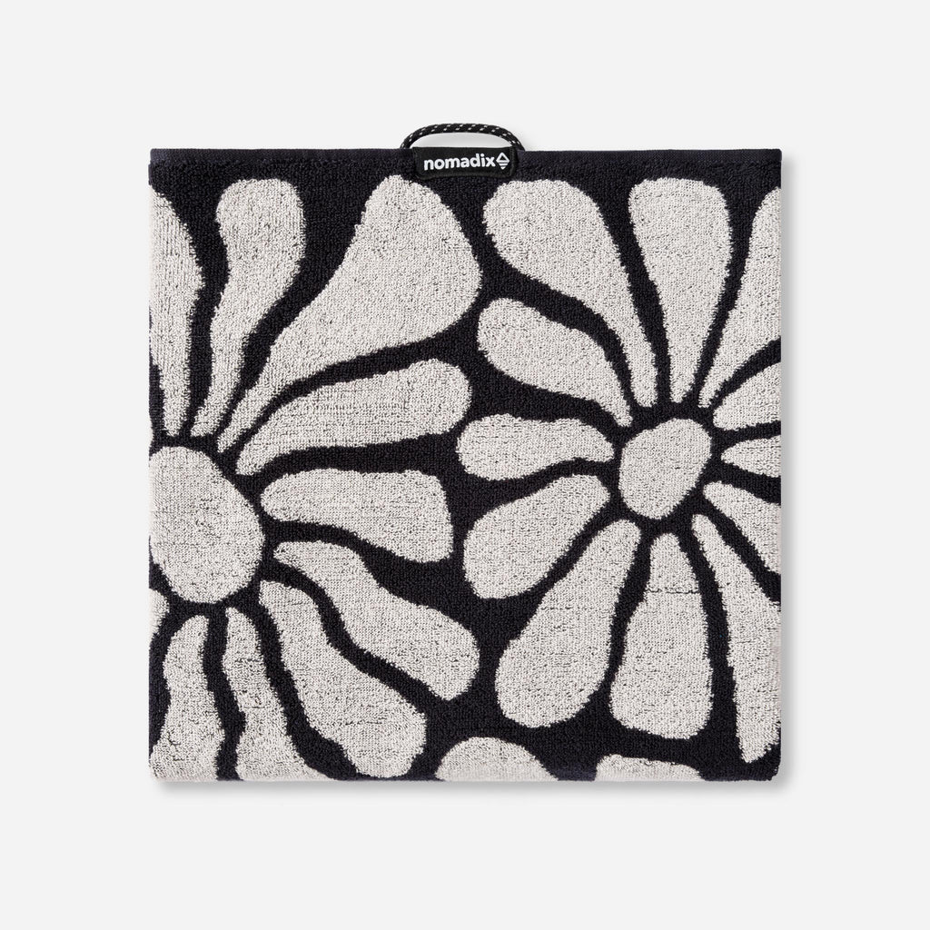 Nomadix Organic Cotton Beach Towel: Lazy Daisy Black