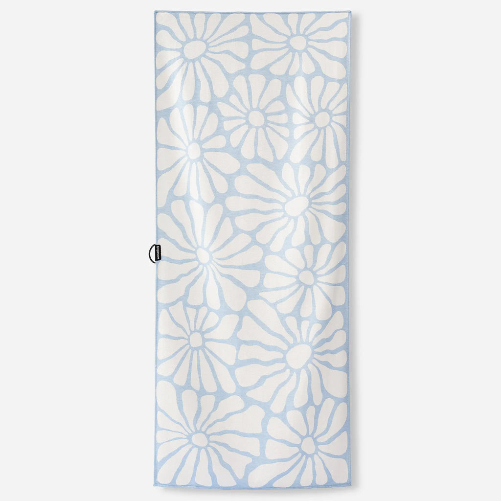 Nomadix Organic Cotton Travel Towel: Lazy Daisy Coastal Blue