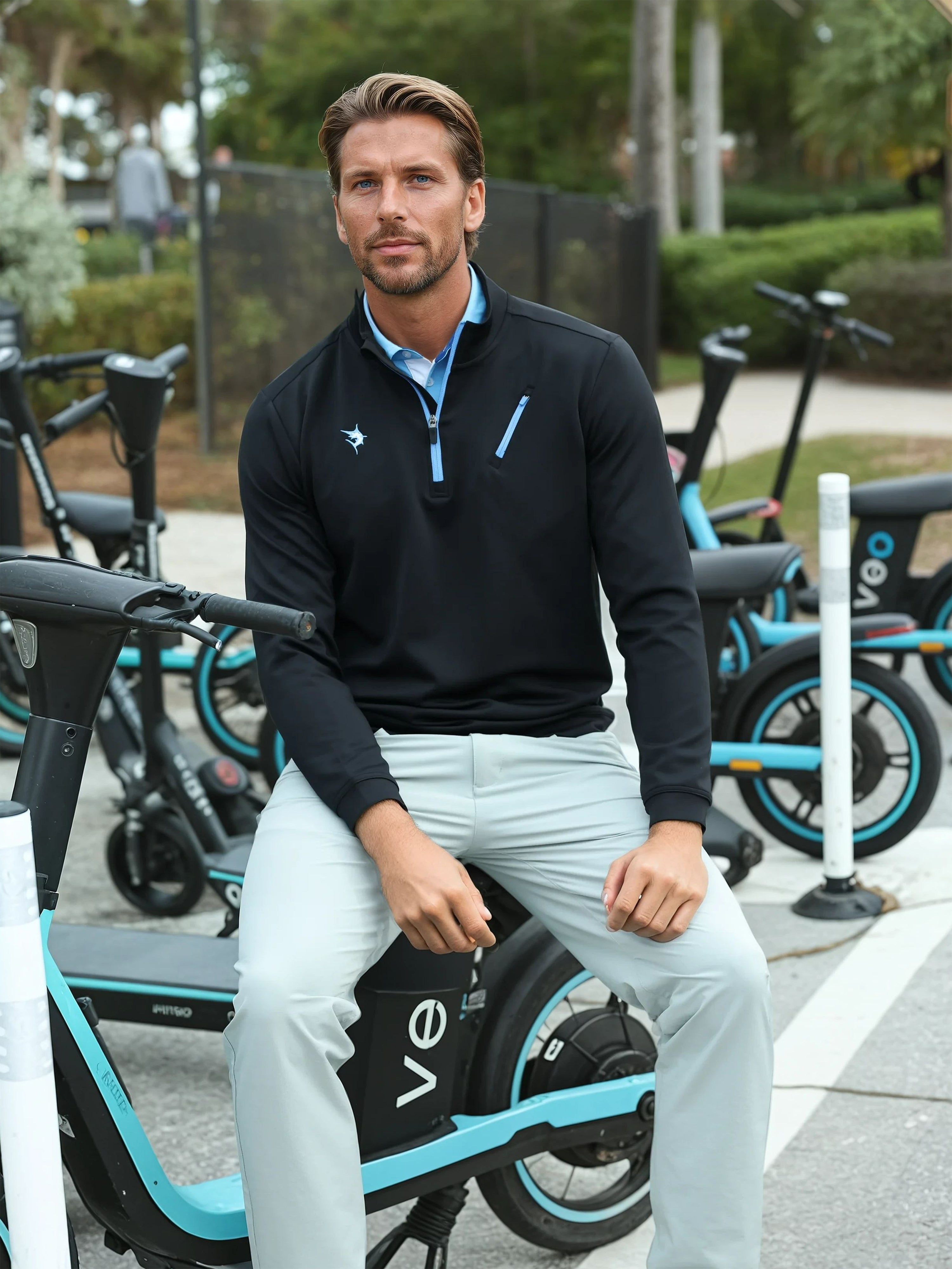 White Water Oceanside, Black