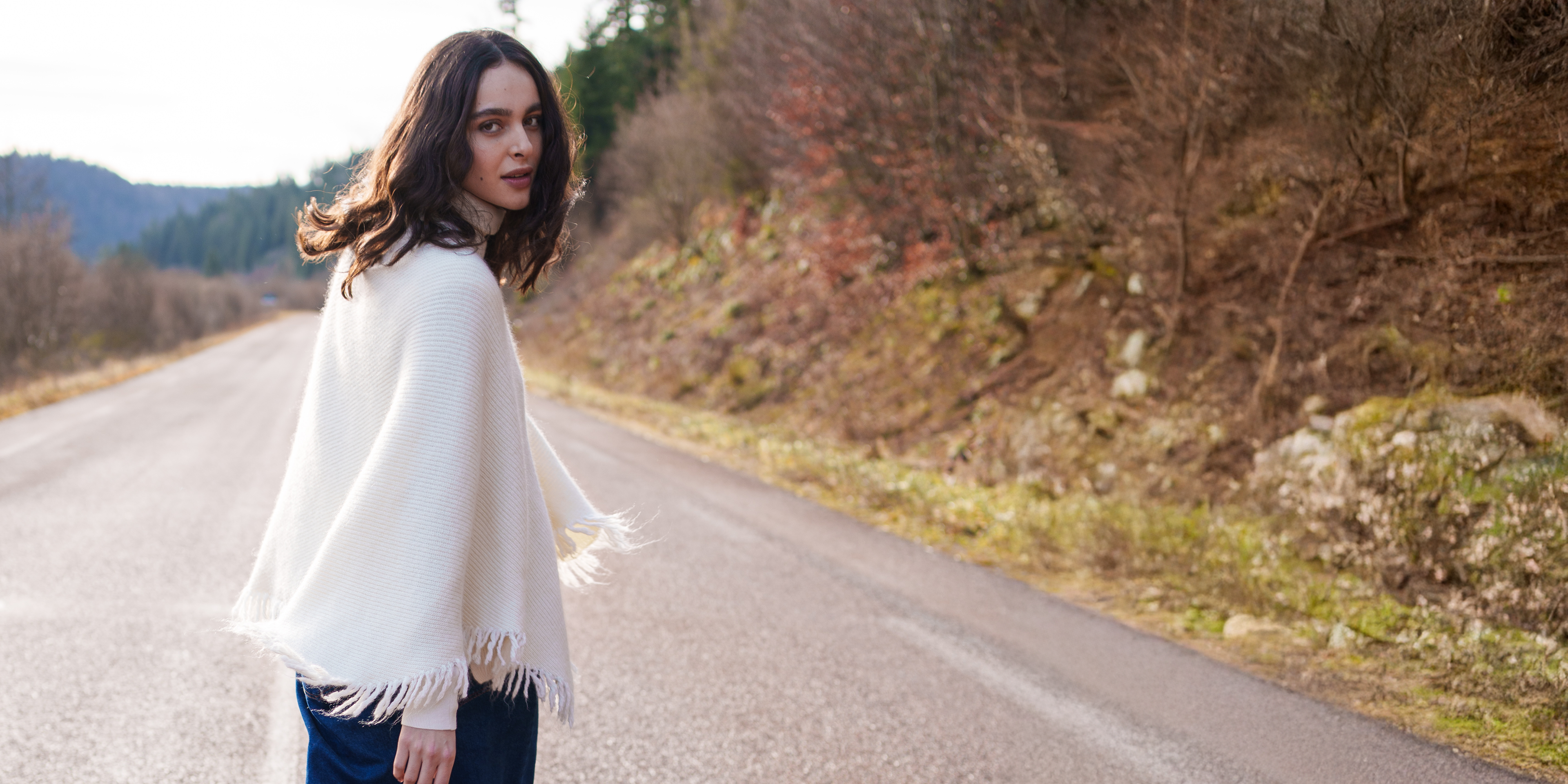 Saint James GO OUEST PONCHO - Fringed Knit Poncho | Soft Mohair-Alpaca Blend (WINTER WHITE)